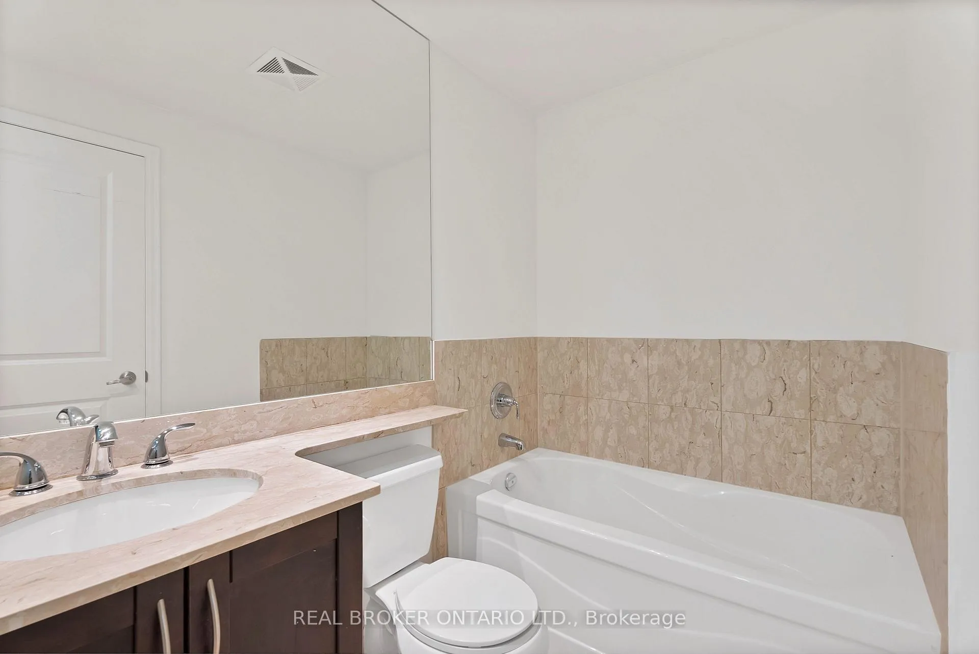Photo 28 of Unit 2603, 628 Fleet Street, Toronto, Niagara — HOMEH