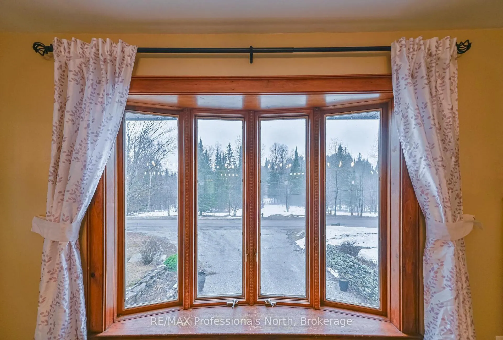 Photo 6 of 2481 North Shore Road, Algonquin Highlands, Stanhope — HOMEH