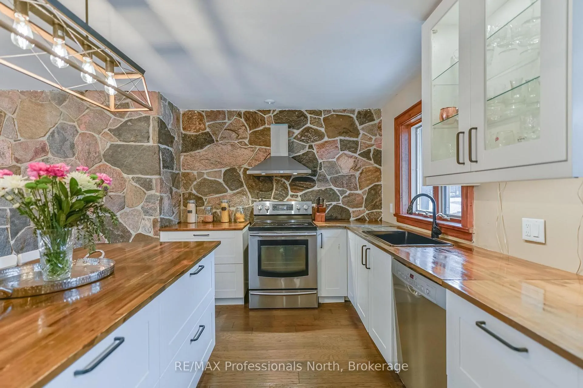 Photo 9 of 2481 North Shore Road, Algonquin Highlands, Stanhope — HOMEH