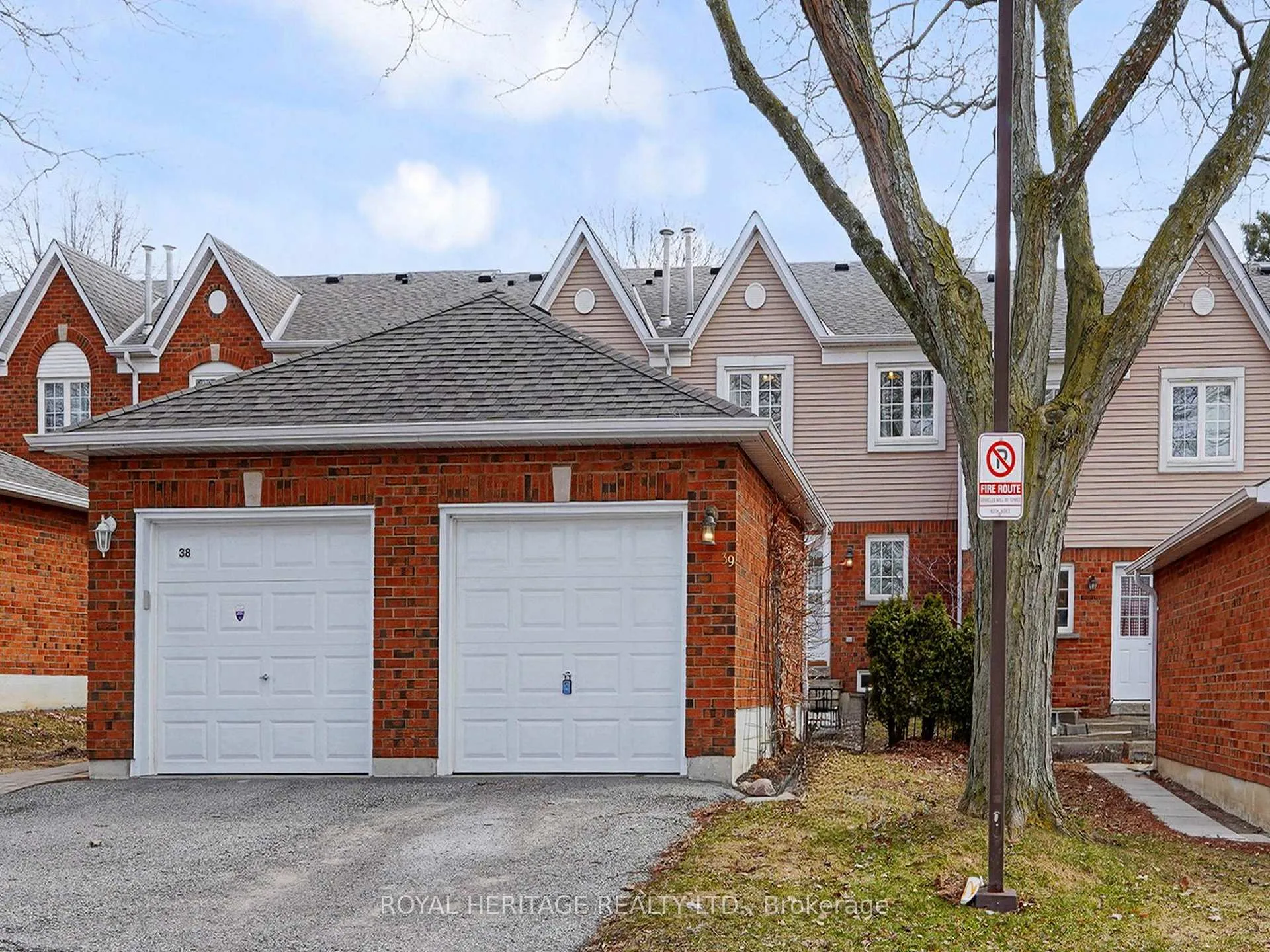 Photo 1 of Unit 39, 10 Bassett Boulevard, Whitby, Pringle Creek — HOMEH