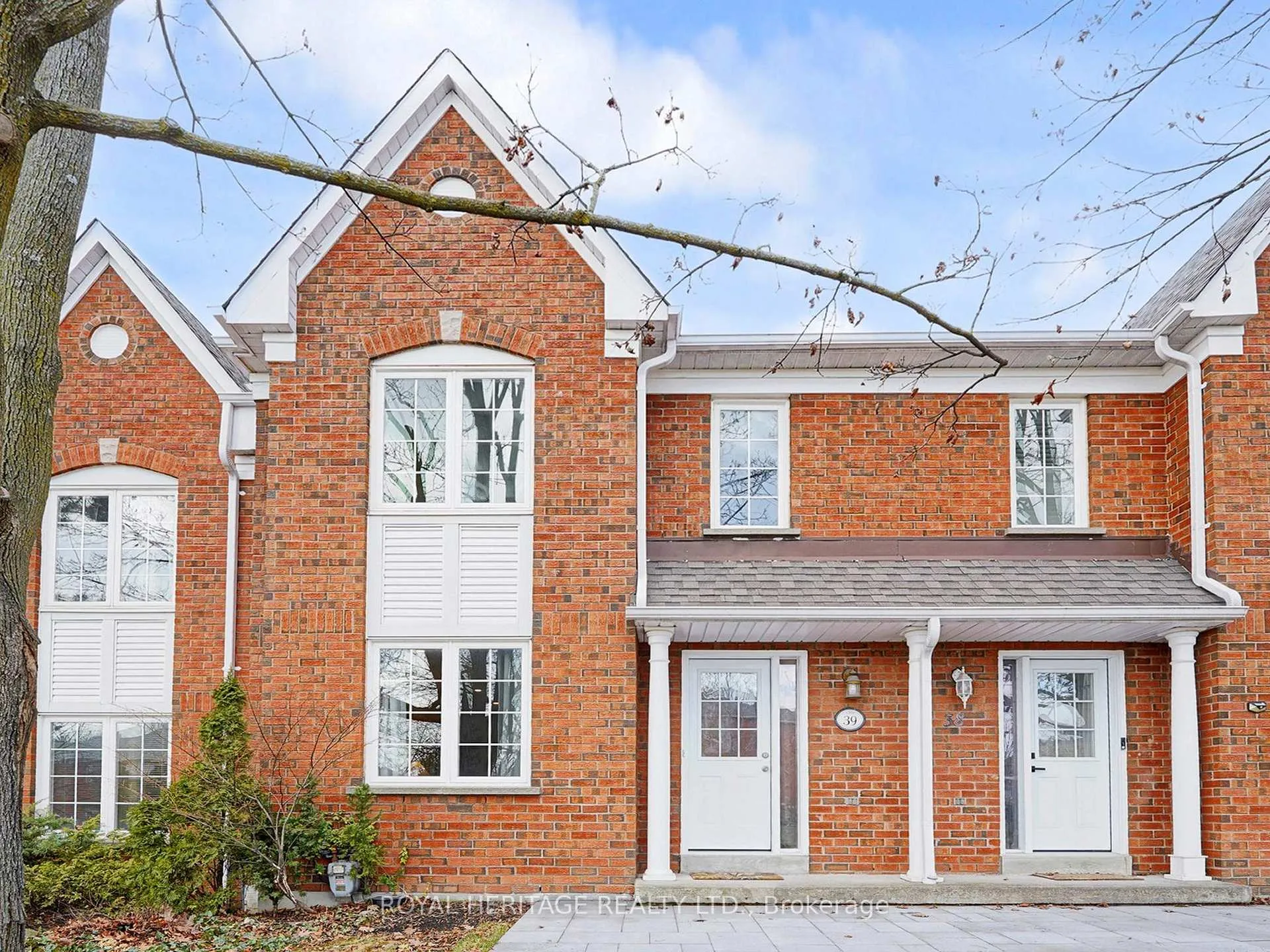 Photo 2 of Unit 39, 10 Bassett Boulevard, Whitby, Pringle Creek — HOMEH
