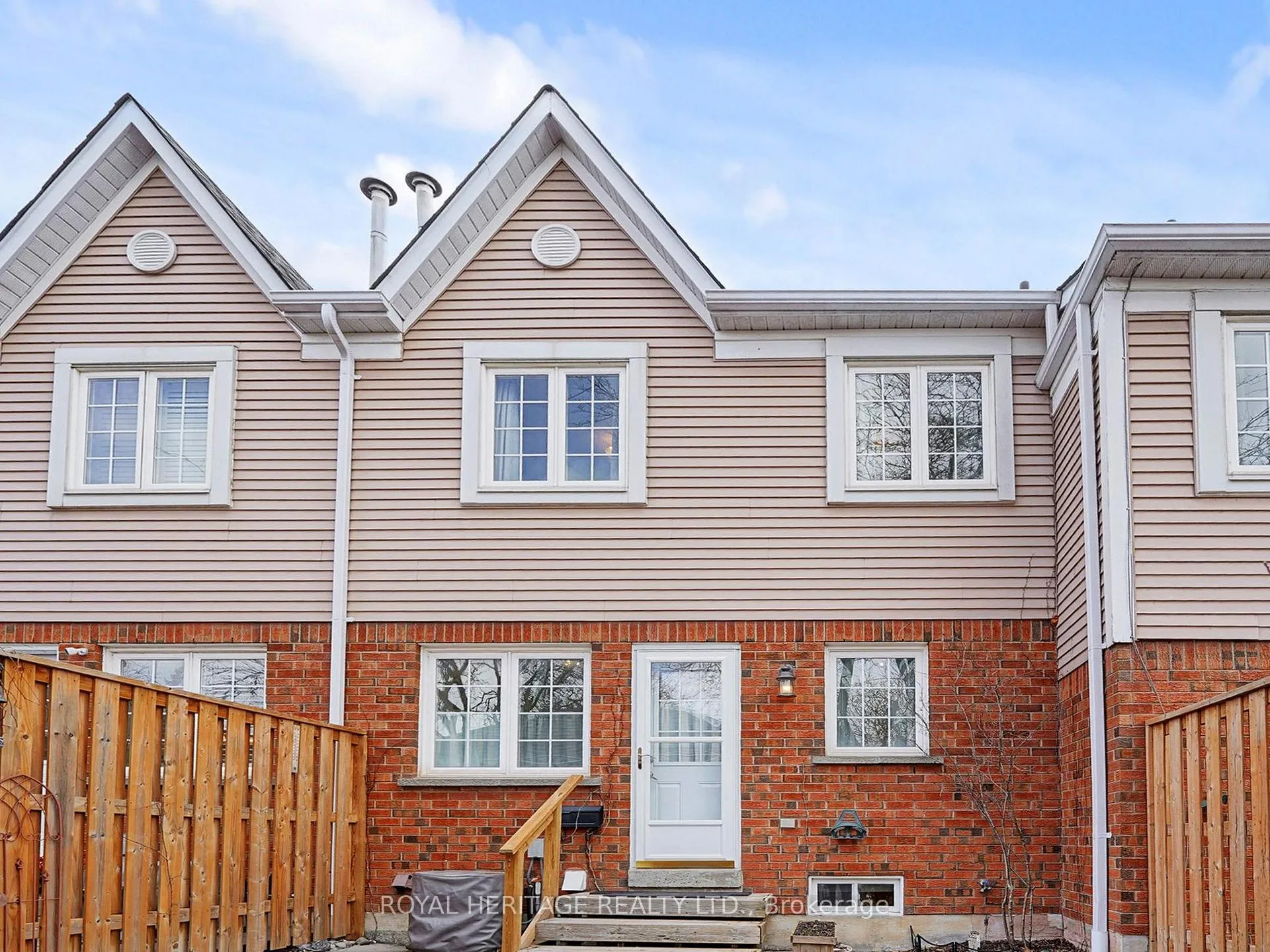 Photo 28 of Unit 39, 10 Bassett Boulevard, Whitby, Pringle Creek — HOMEH
