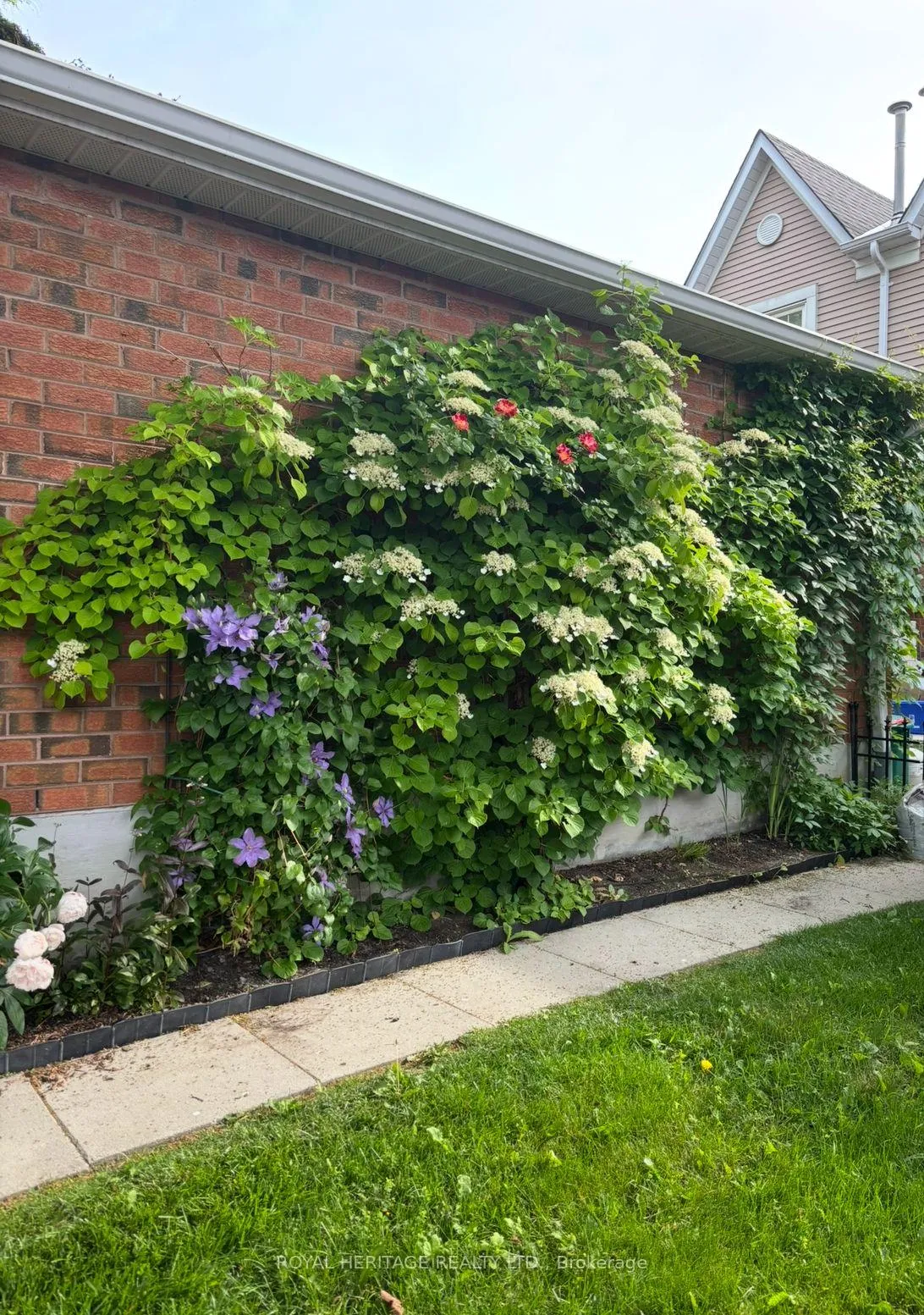 Photo 32 of Unit 39, 10 Bassett Boulevard, Whitby, Pringle Creek — HOMEH