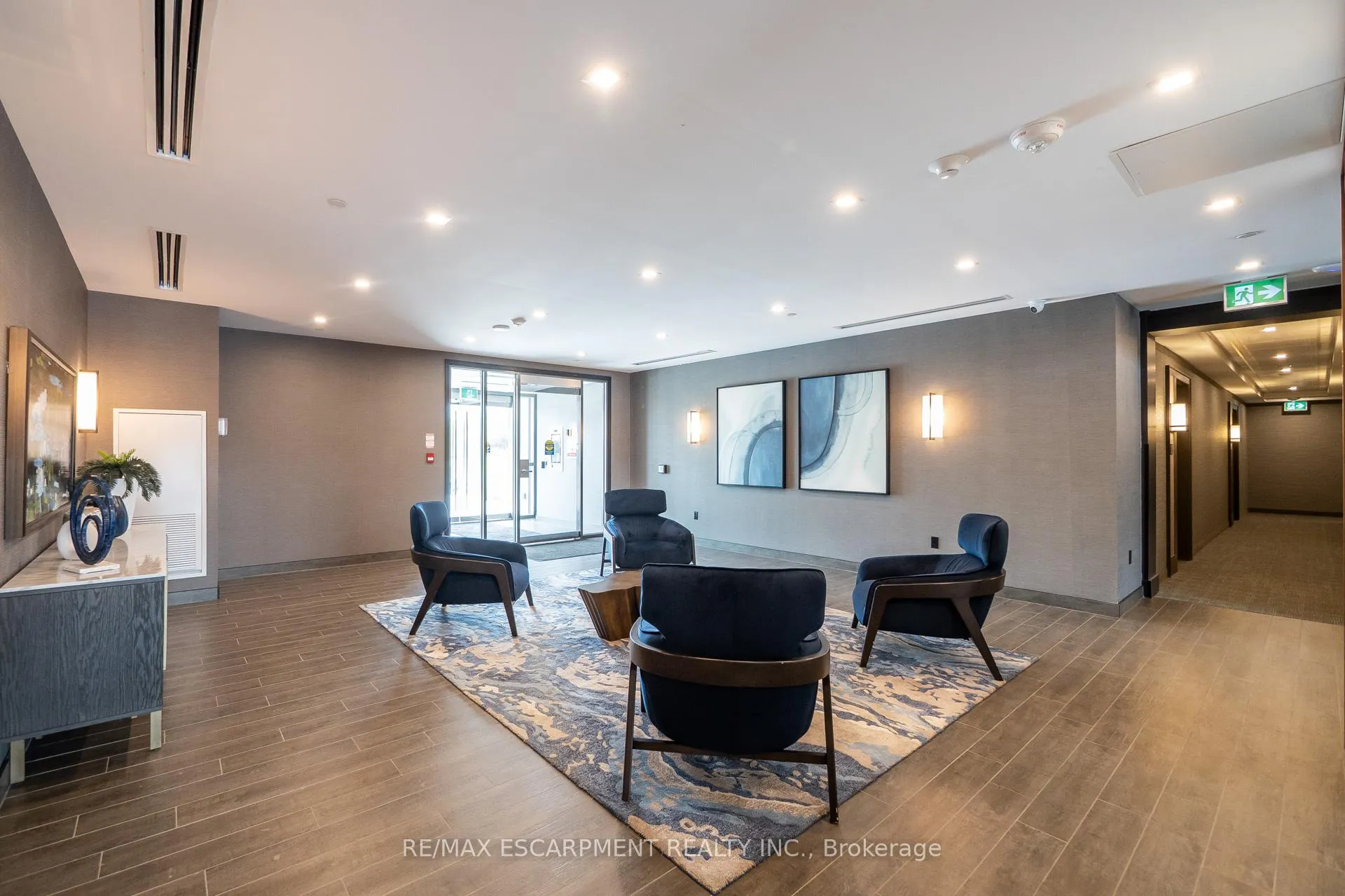 Photo 4 of Unit 1213, 460 Dundas Street E, Hamilton, Waterdown — HOMEH