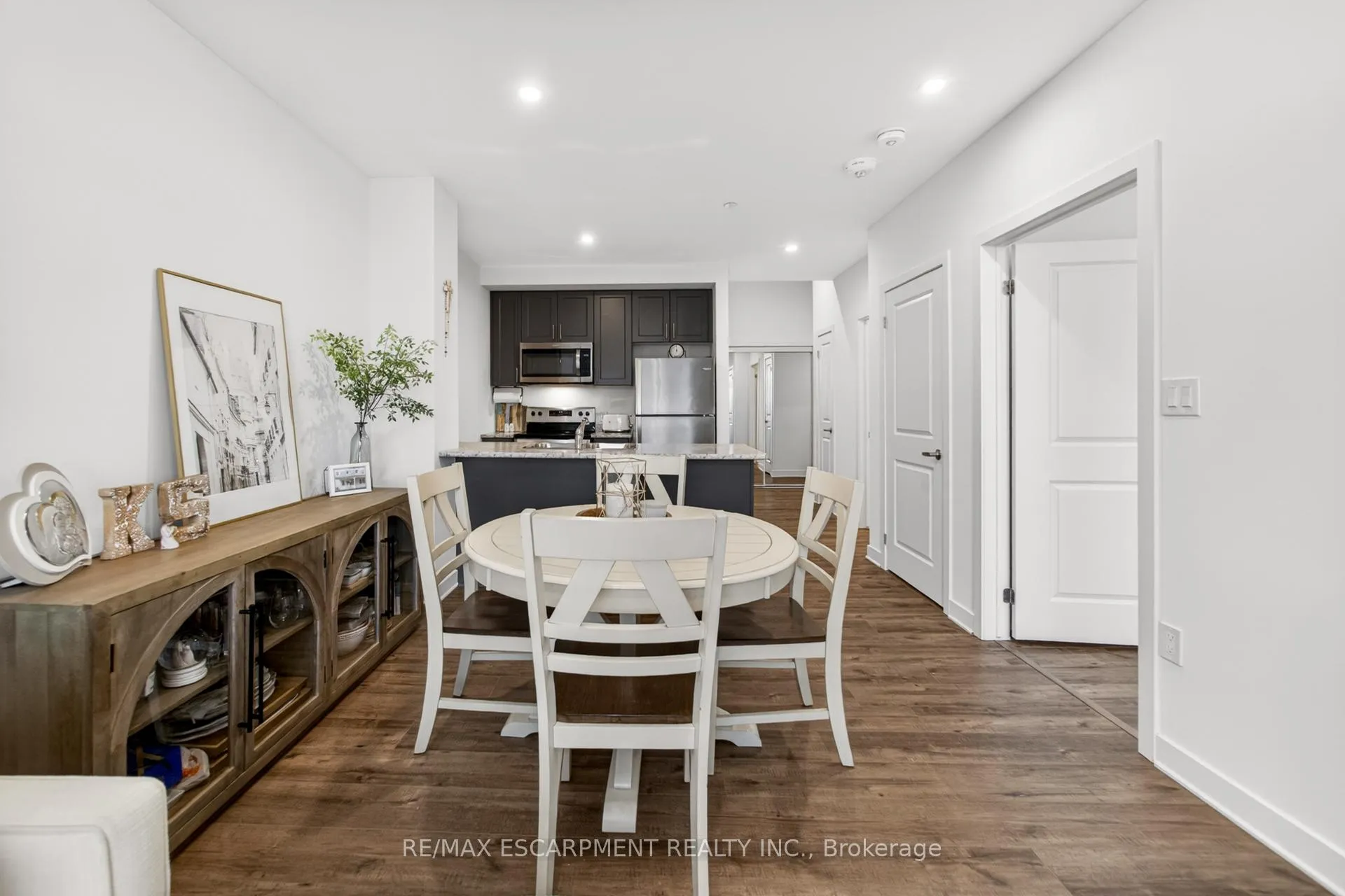 Photo 18 of Unit 1213, 460 Dundas Street E, Hamilton, Waterdown — HOMEH