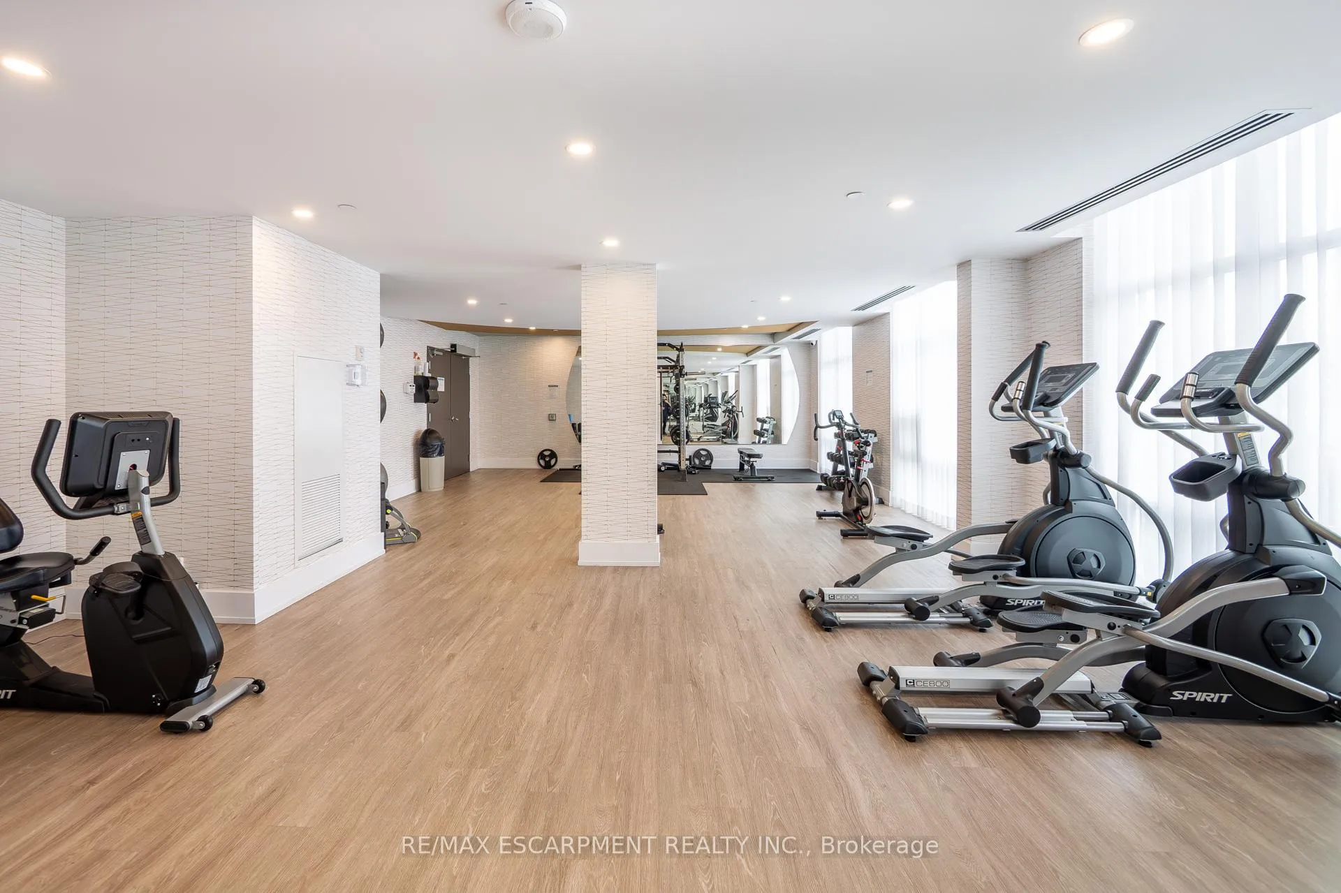 Photo 33 of Unit 1213, 460 Dundas Street E, Hamilton, Waterdown — HOMEH