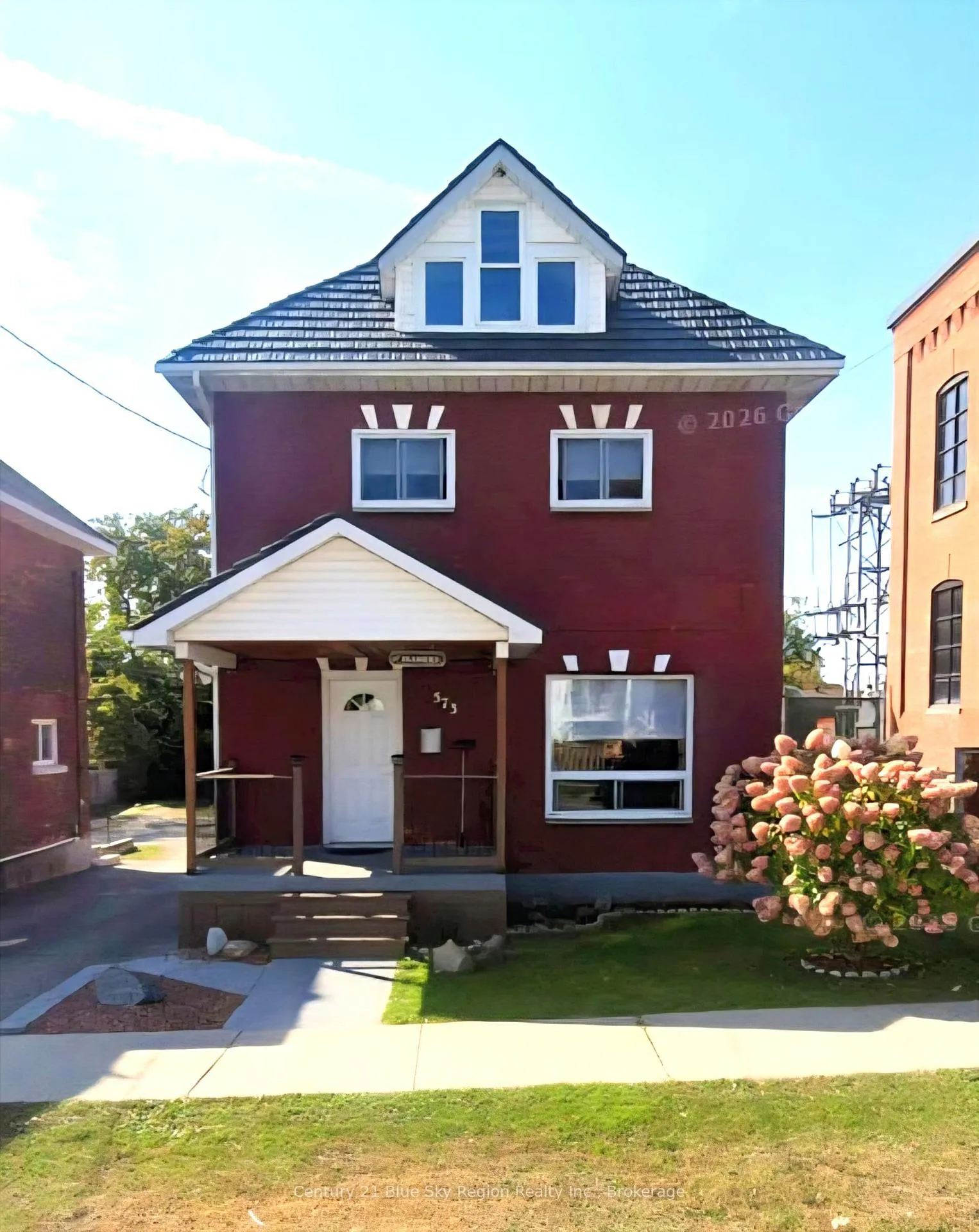 Photo 1 of 573 Worthington Street E, North Bay, Central — HOMEH