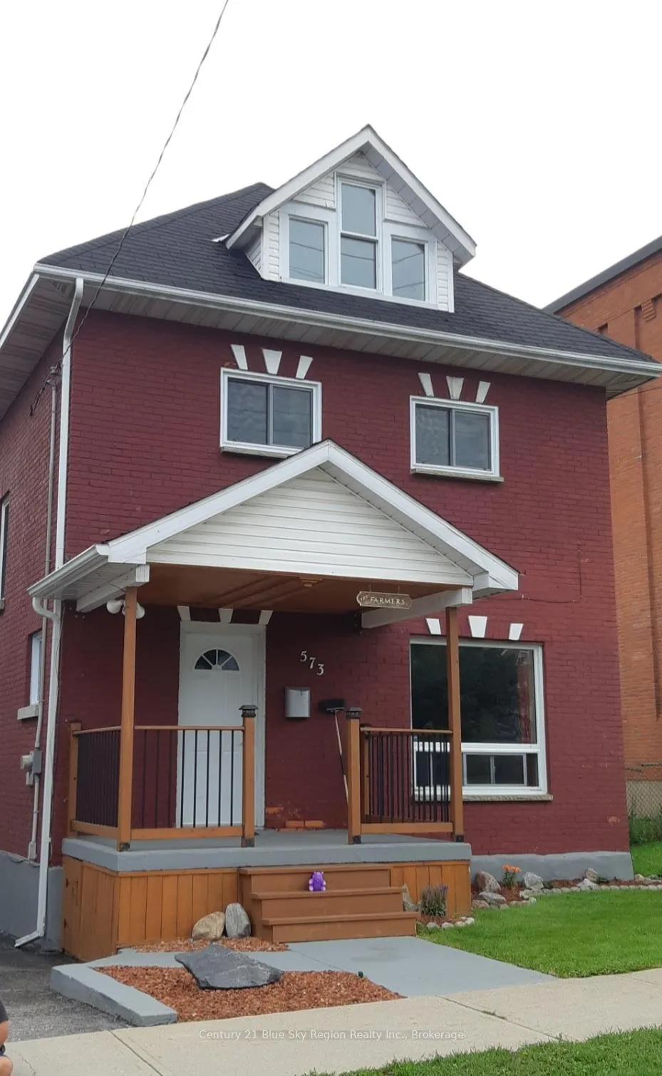 Photo 4 of 573 Worthington Street E, North Bay, Central — HOMEH