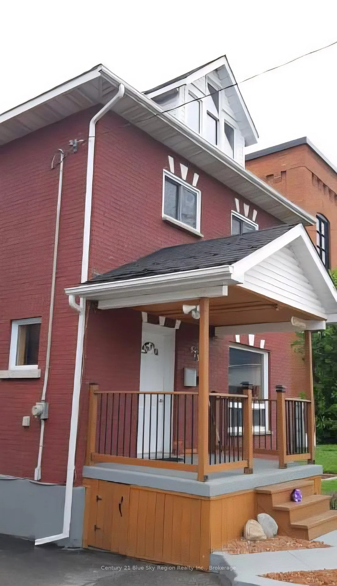 Photo 5 of 573 Worthington Street E, North Bay, Central — HOMEH