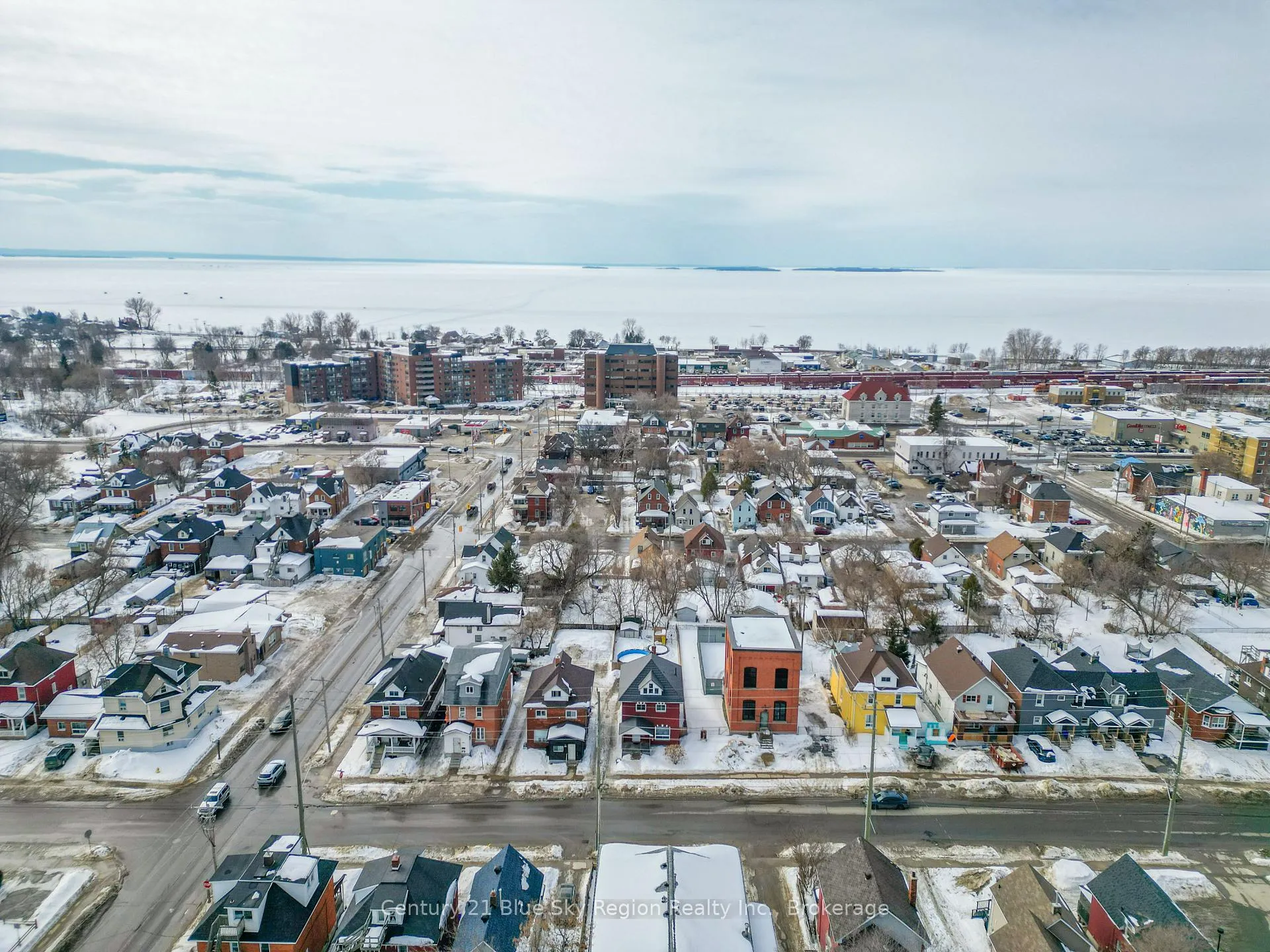 Photo 8 of 573 Worthington Street E, North Bay, Central — HOMEH