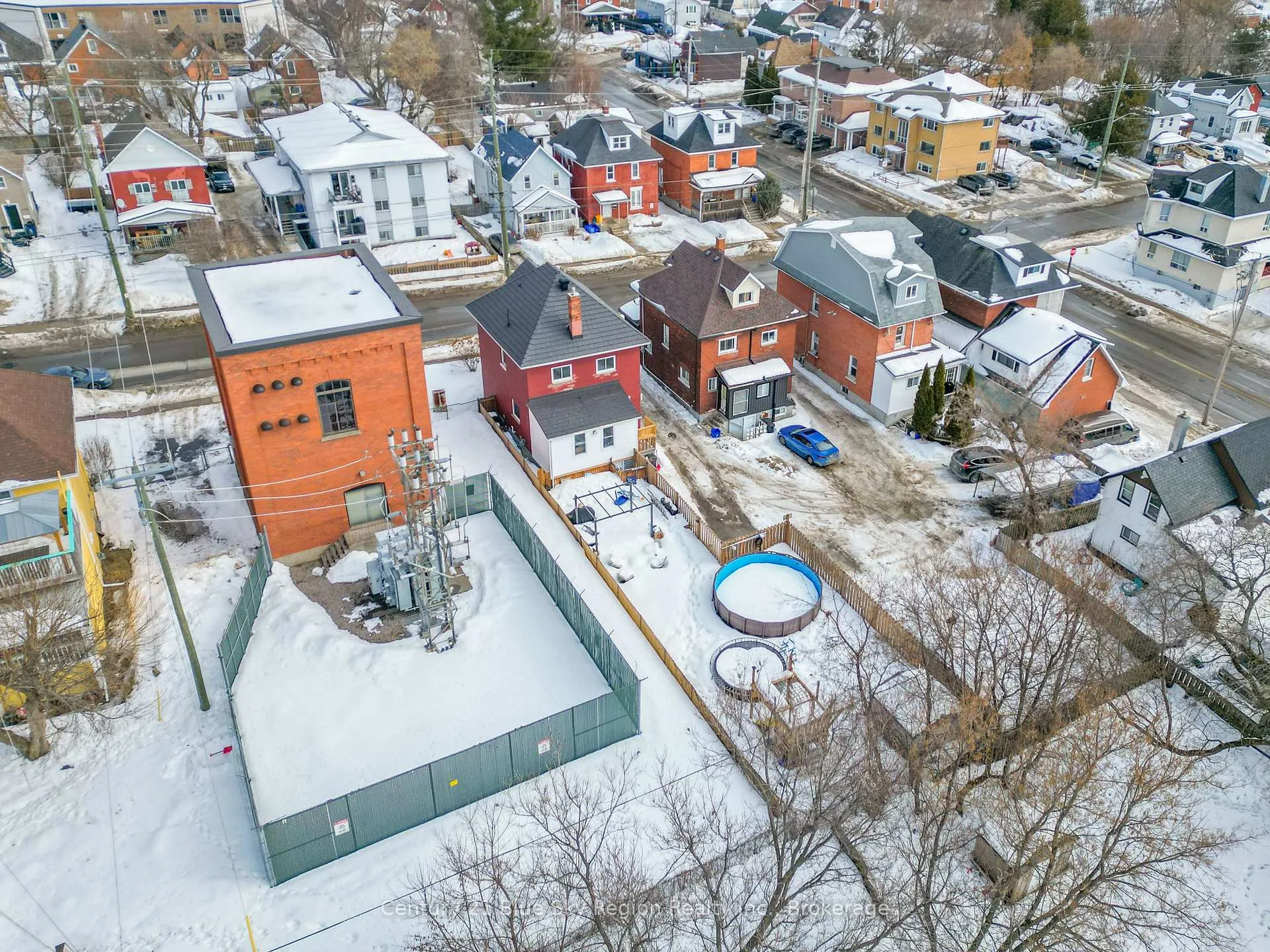 Photo 10 of 573 Worthington Street E, North Bay, Central — HOMEH