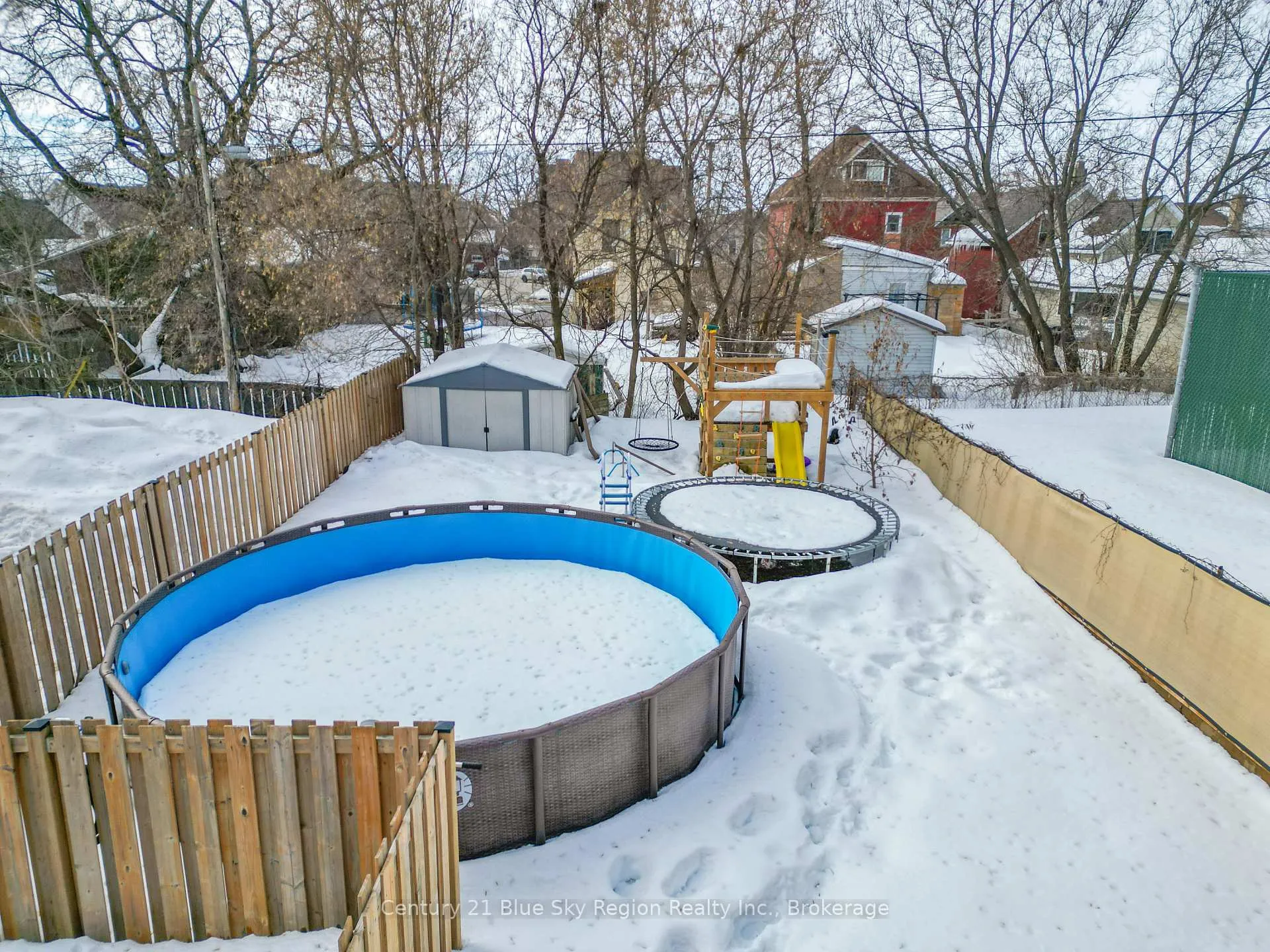 Photo 12 of 573 Worthington Street E, North Bay, Central — HOMEH