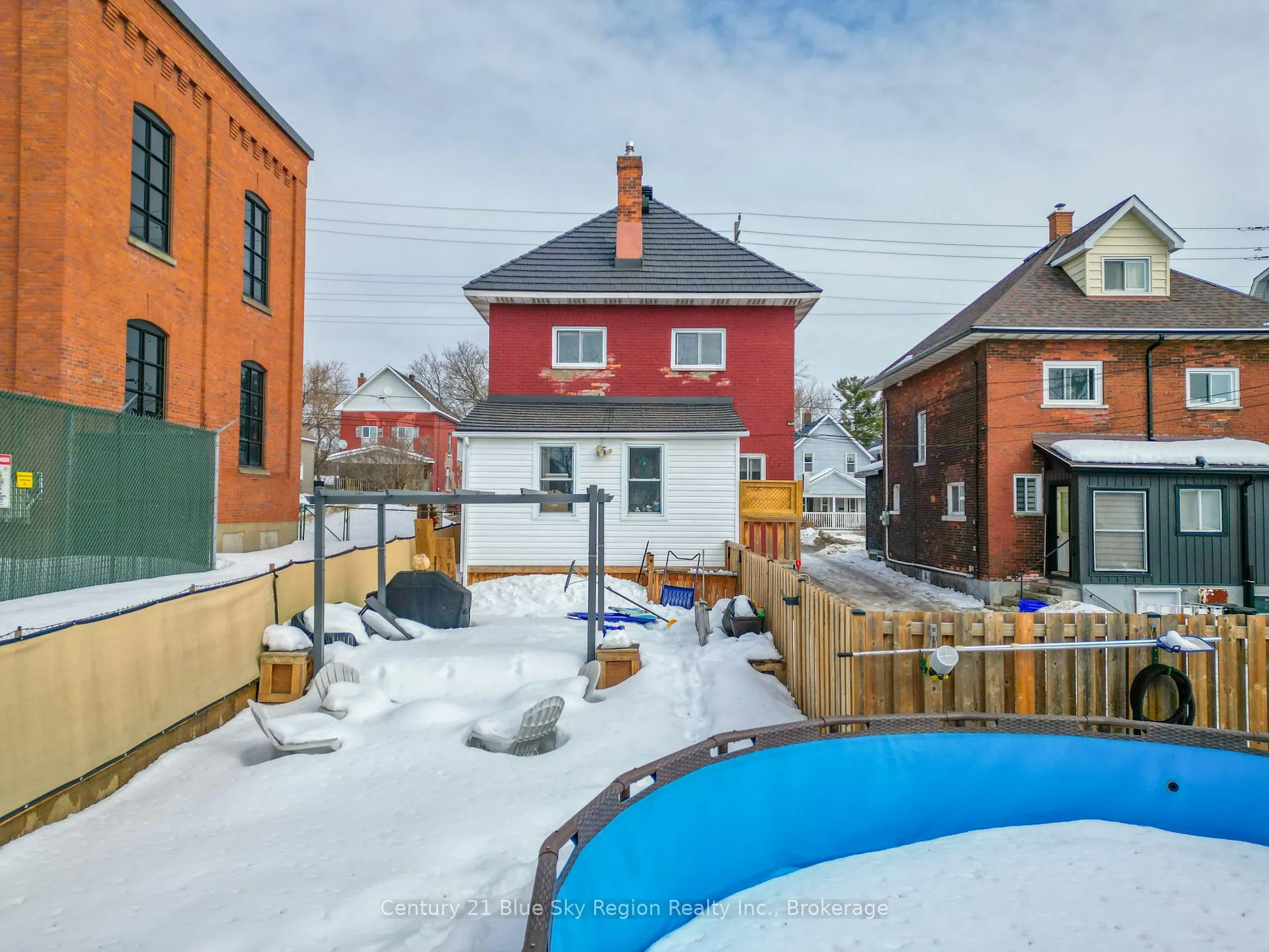 Photo 13 of 573 Worthington Street E, North Bay, Central — HOMEH