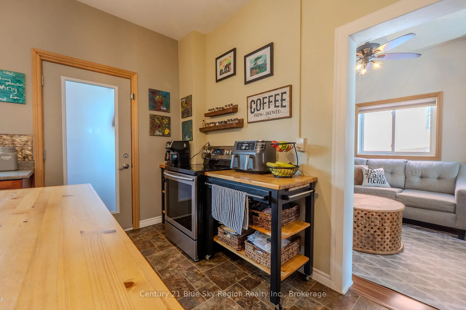 Photo 26 of 573 Worthington Street E, North Bay, Central — HOMEH