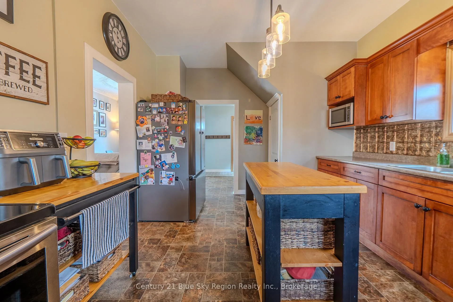 Photo 27 of 573 Worthington Street E, North Bay, Central — HOMEH