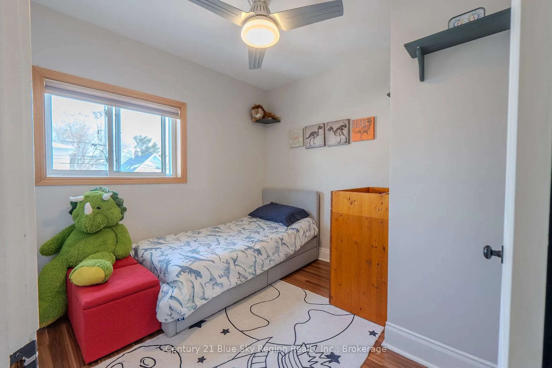 Photo 36 of 573 Worthington Street E, North Bay, Central — HOMEH