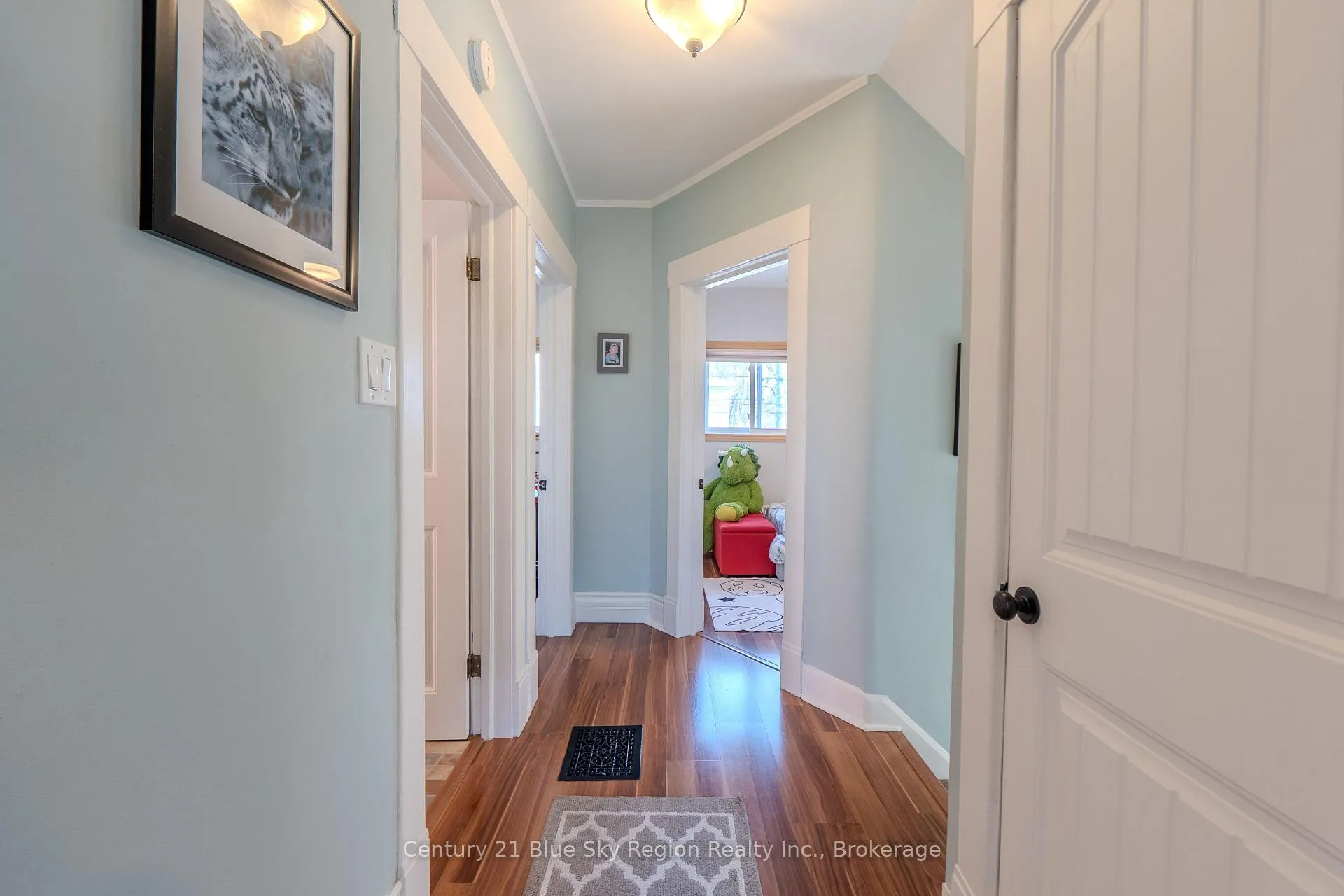 Photo 41 of 573 Worthington Street E, North Bay, Central — HOMEH