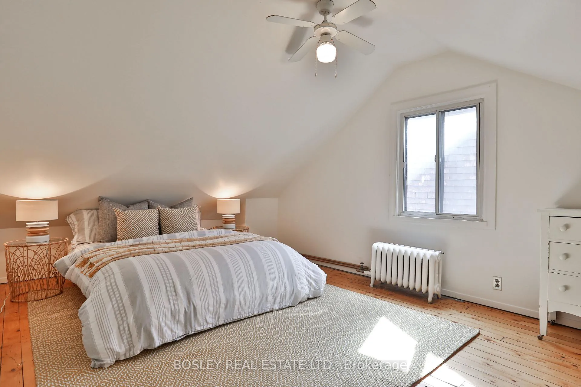 Photo 31 of 88 Indian Grove, Toronto, High Park-Swansea — HOMEH