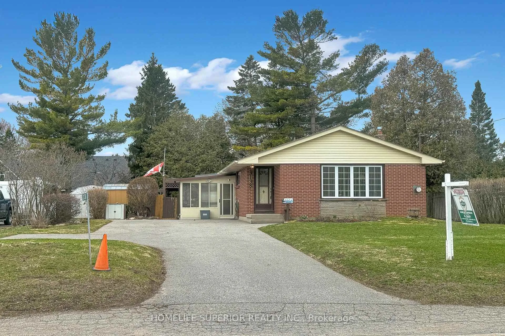 Front of 3138 Courtice Road N