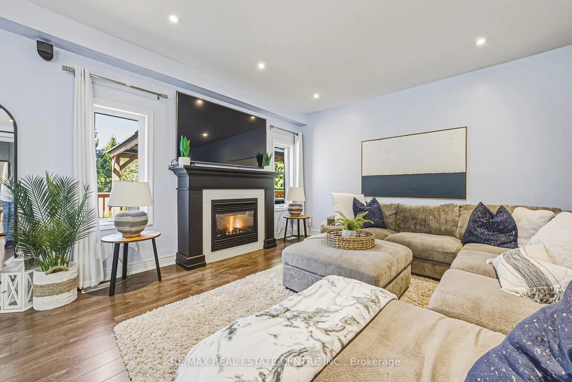 Photo 5 of 219 Walker Street, Cambridge, Hespeler Village — HOMEH