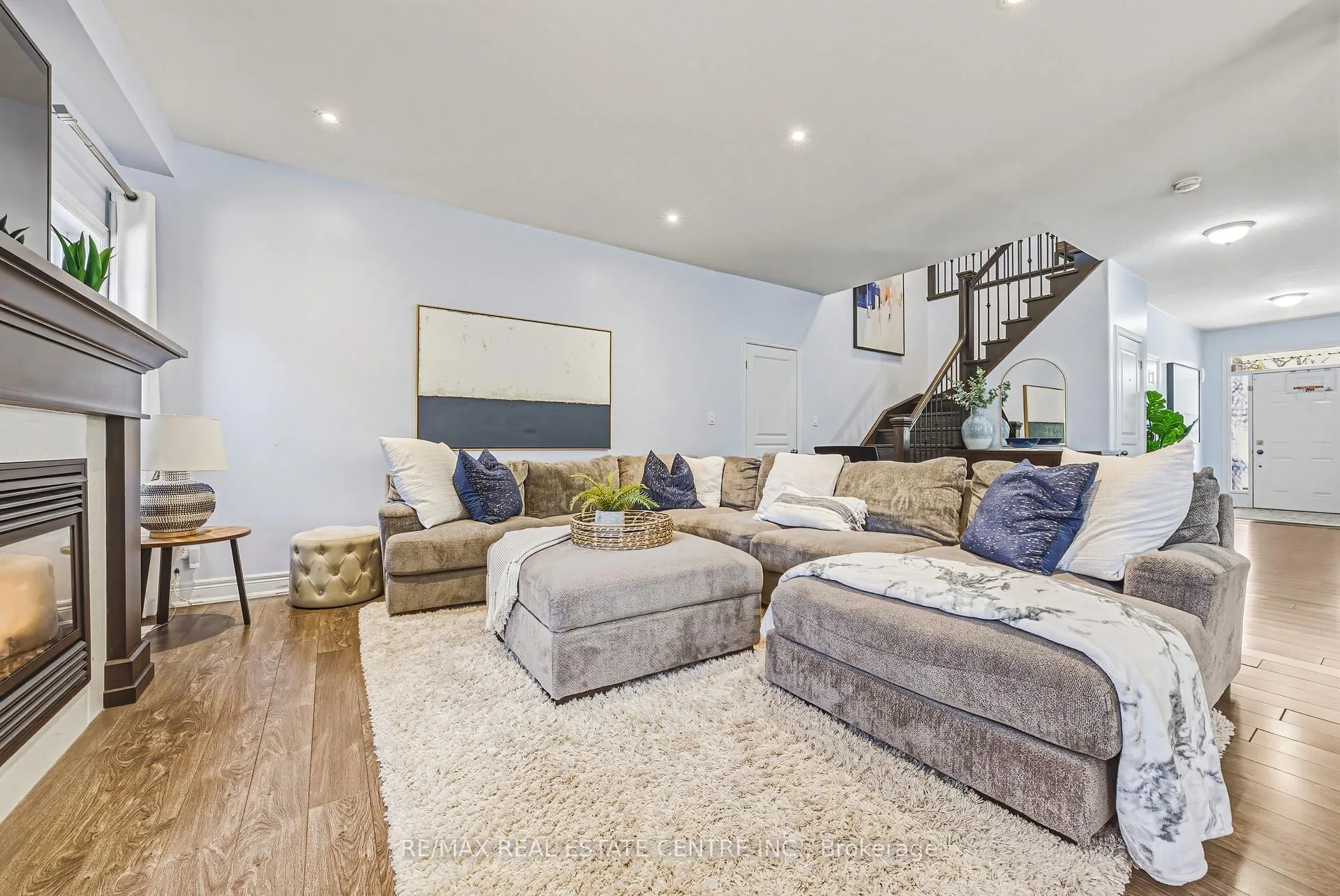 Photo 6 of 219 Walker Street, Cambridge, Hespeler Village — HOMEH