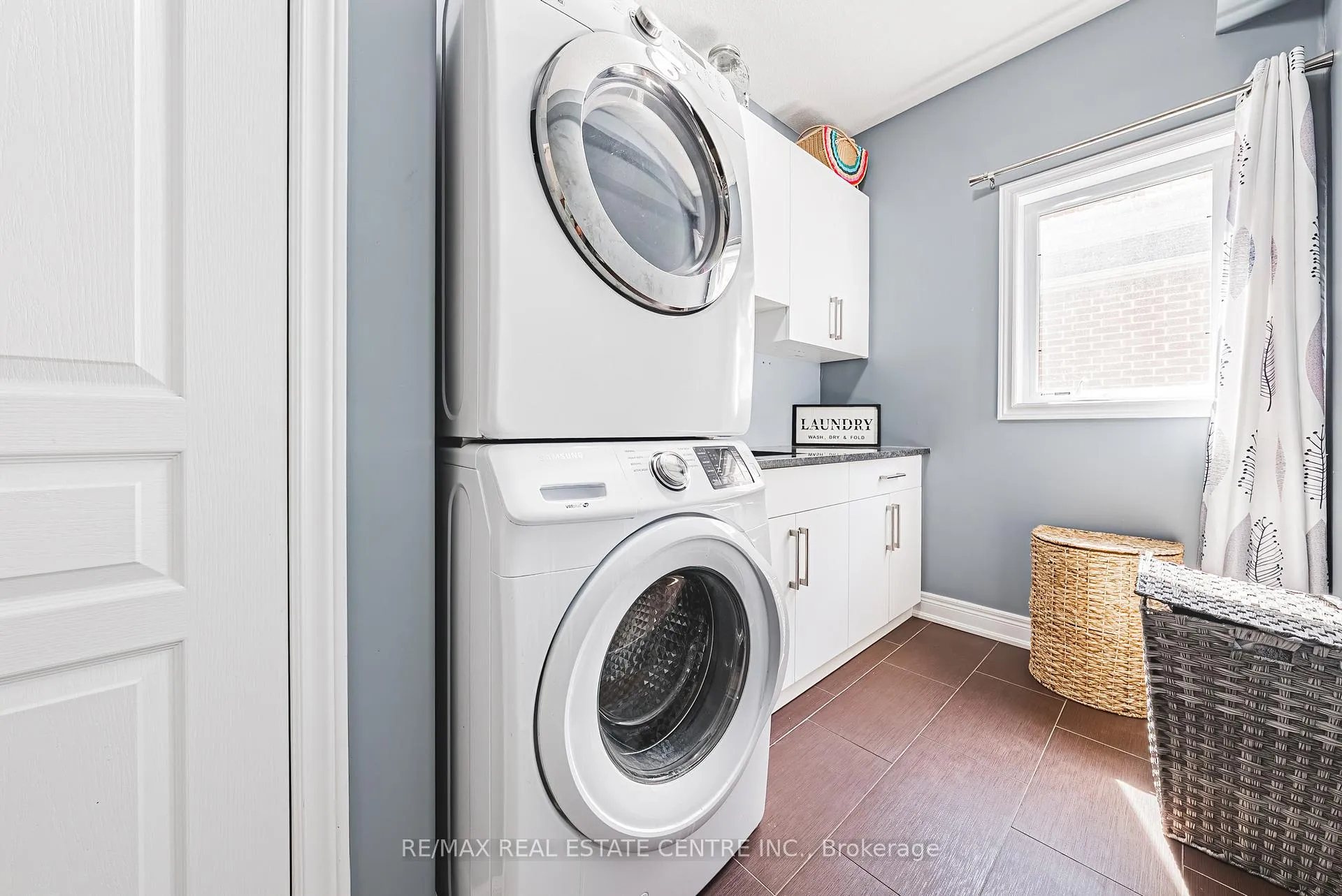 Photo 20 of 219 Walker Street, Cambridge, Hespeler Village — HOMEH