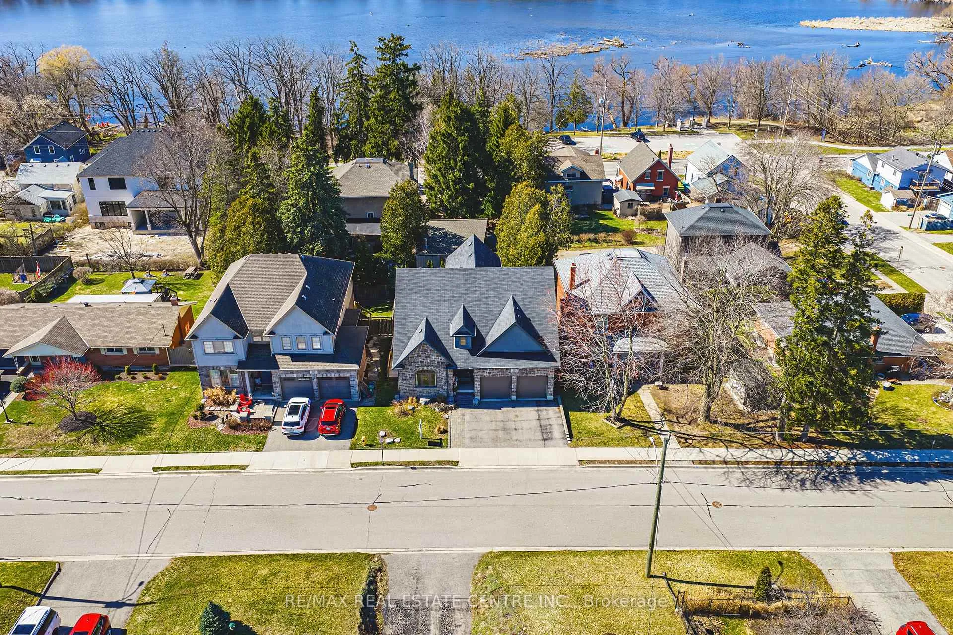 Photo 48 of 219 Walker Street, Cambridge, Hespeler Village — HOMEH