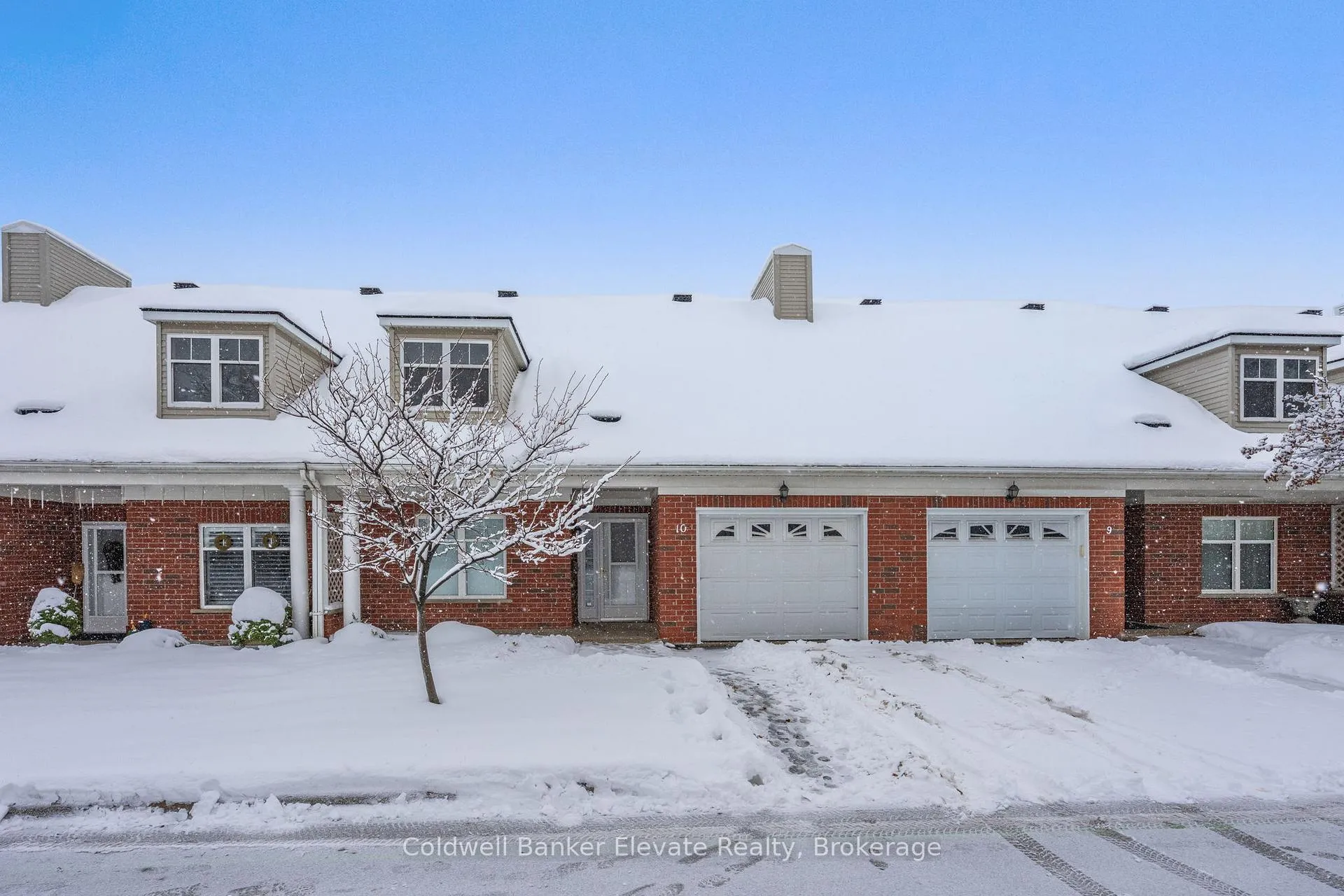 Photo 4 of Unit 10, 2705 Kingsway Drive, Kitchener — HOMEH