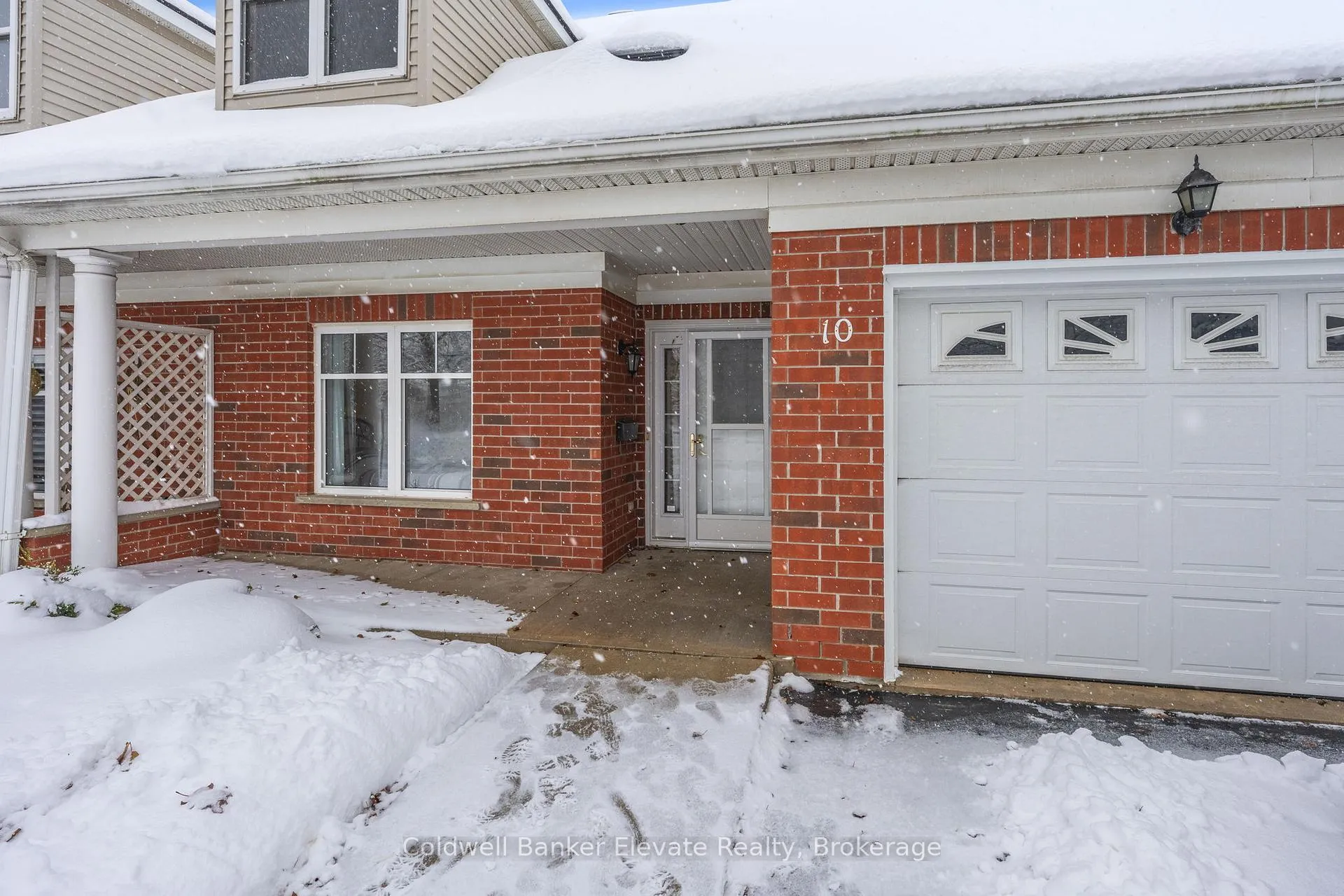 Photo 5 of Unit 10, 2705 Kingsway Drive, Kitchener — HOMEH