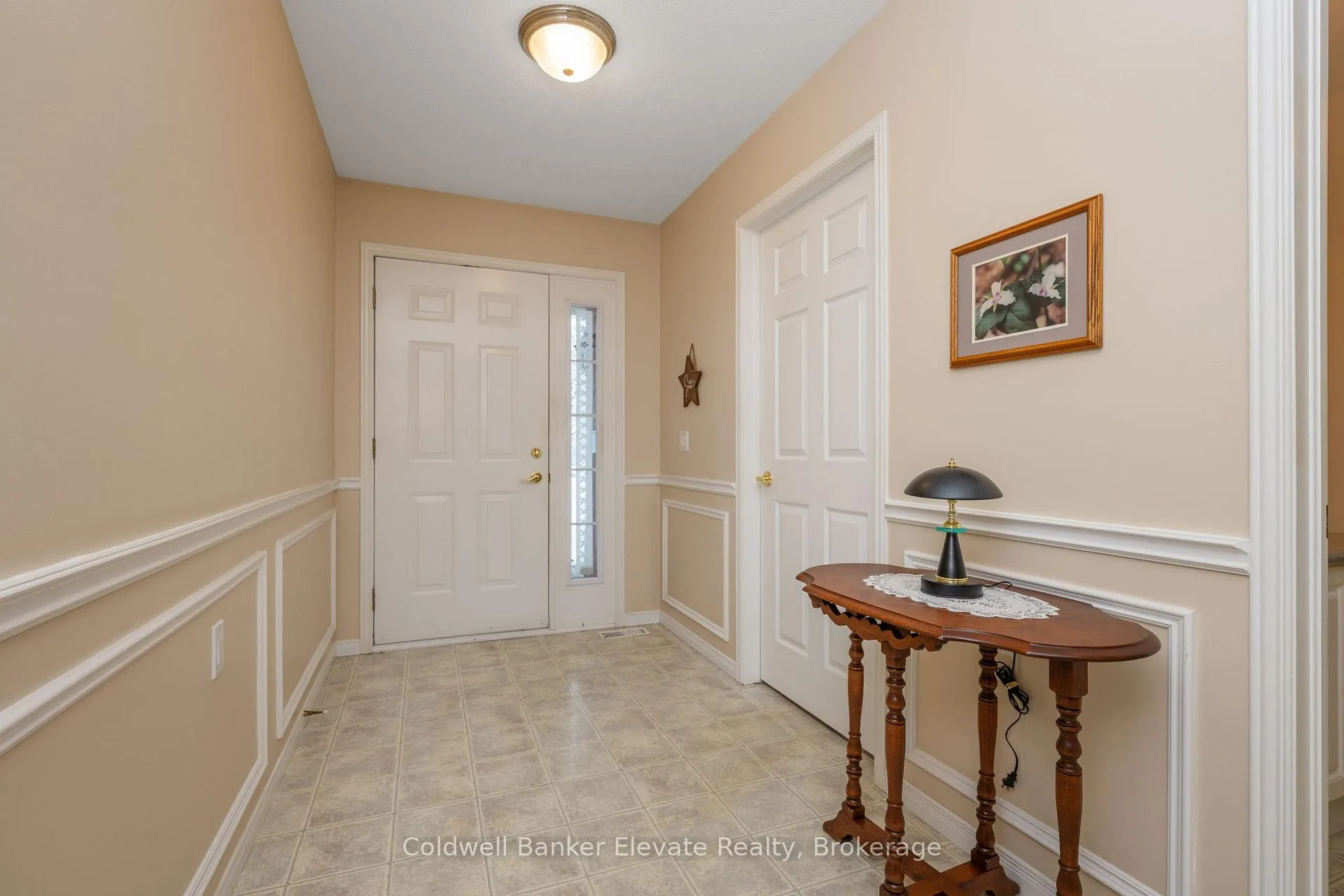 Photo 8 of Unit 10, 2705 Kingsway Drive, Kitchener — HOMEH