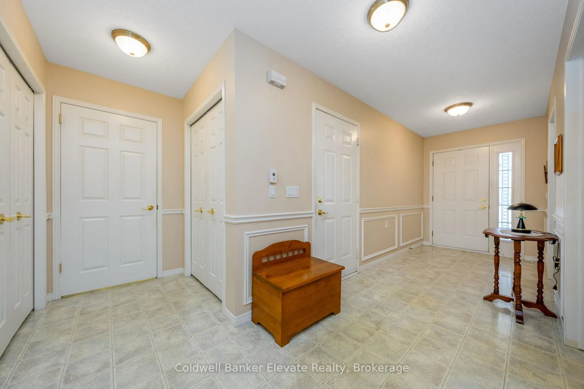 Photo 9 of Unit 10, 2705 Kingsway Drive, Kitchener — HOMEH