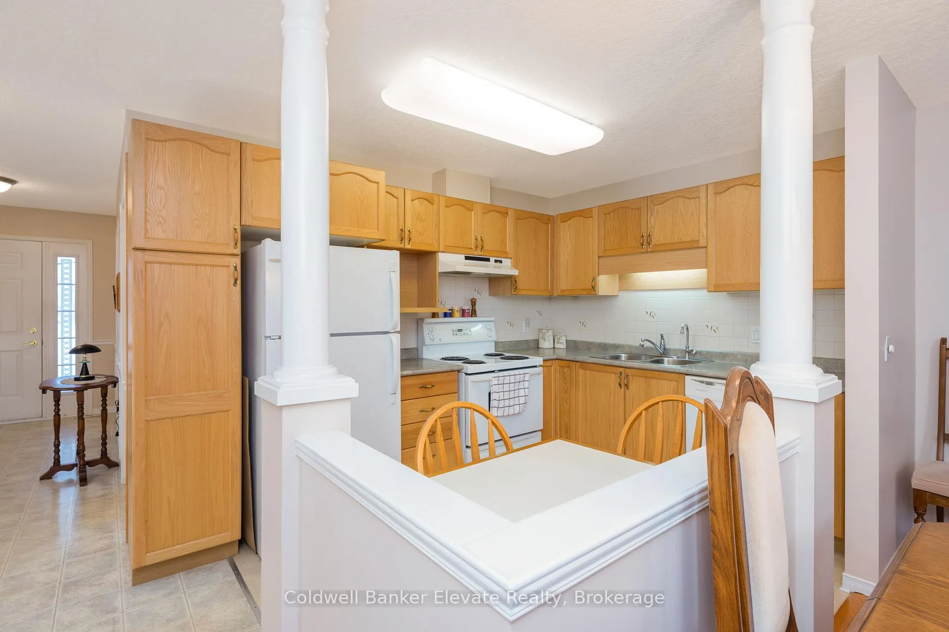 Photo 12 of Unit 10, 2705 Kingsway Drive, Kitchener — HOMEH