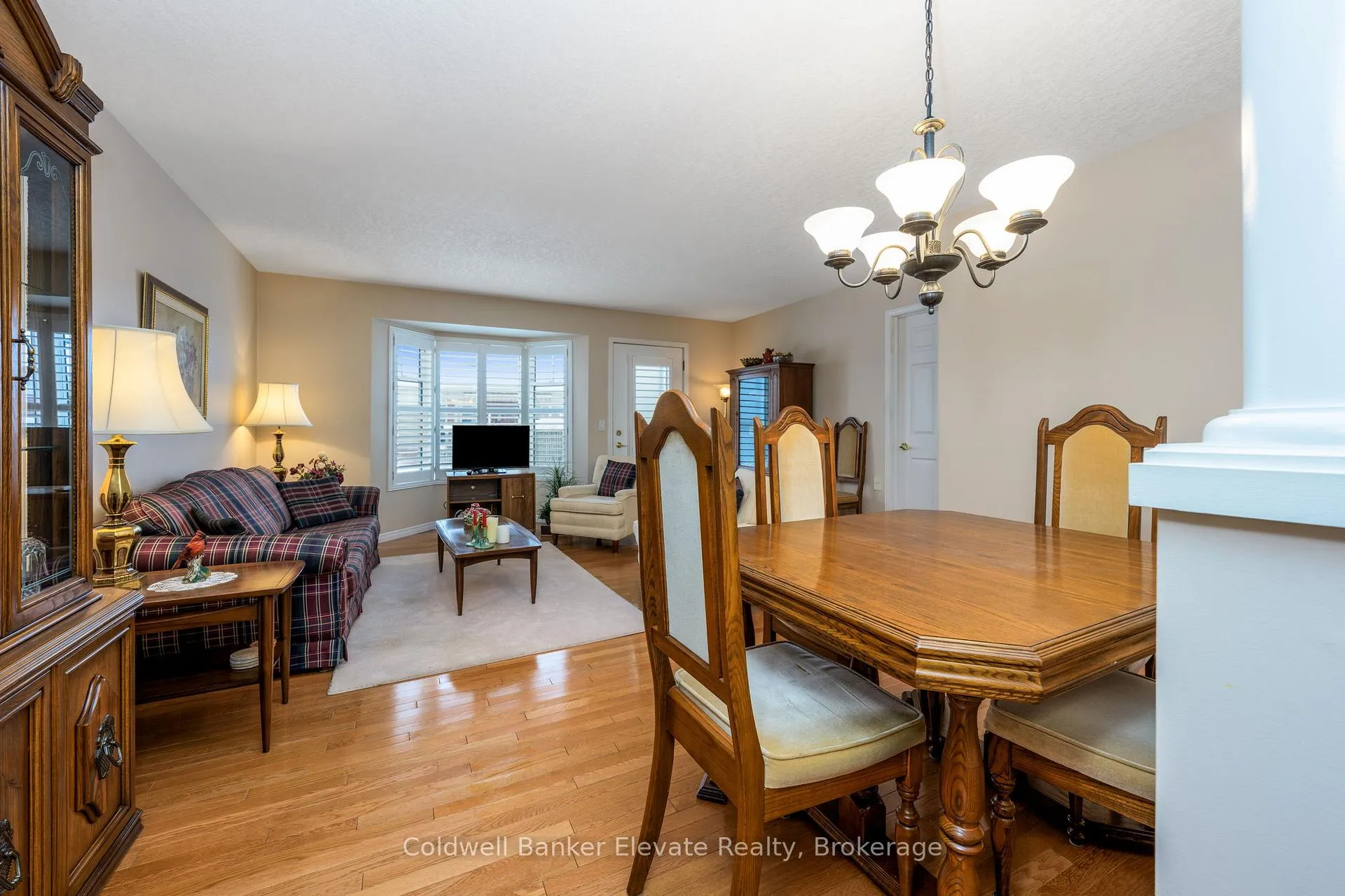 Photo 18 of Unit 10, 2705 Kingsway Drive, Kitchener — HOMEH