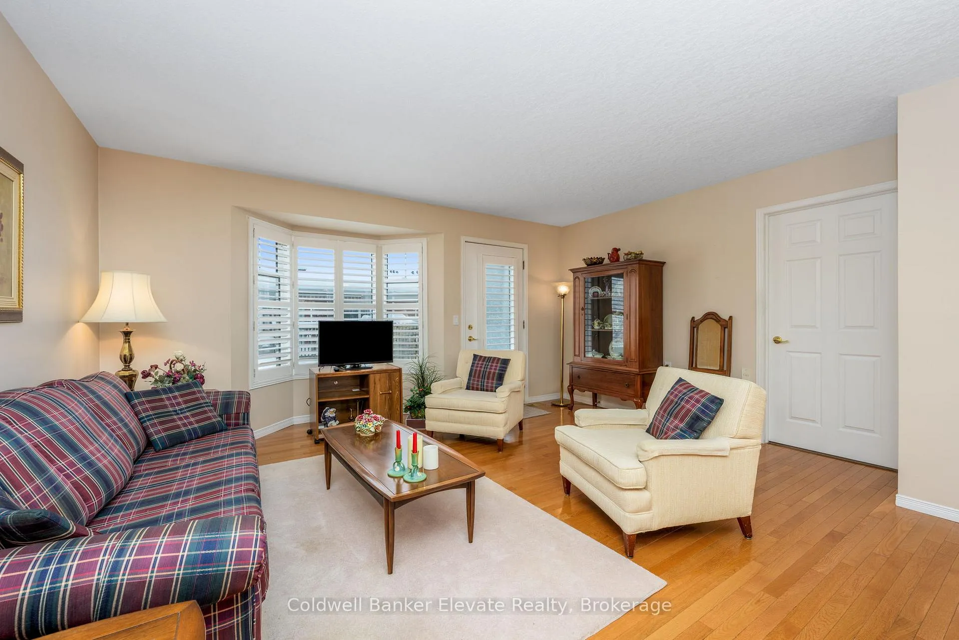 Photo 21 of Unit 10, 2705 Kingsway Drive, Kitchener — HOMEH