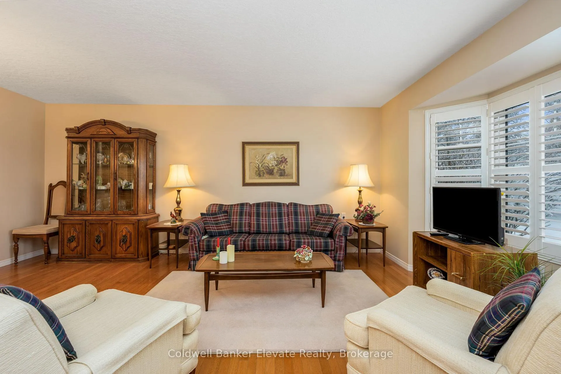 Photo 23 of Unit 10, 2705 Kingsway Drive, Kitchener — HOMEH