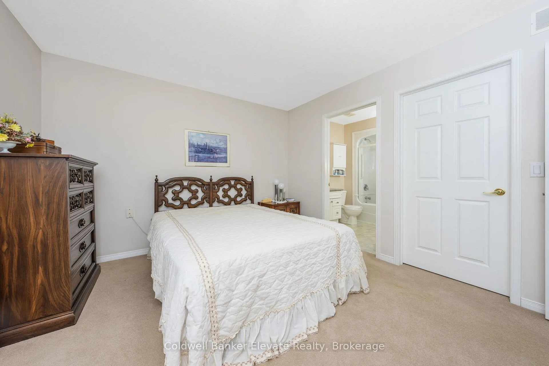 Photo 27 of Unit 10, 2705 Kingsway Drive, Kitchener — HOMEH
