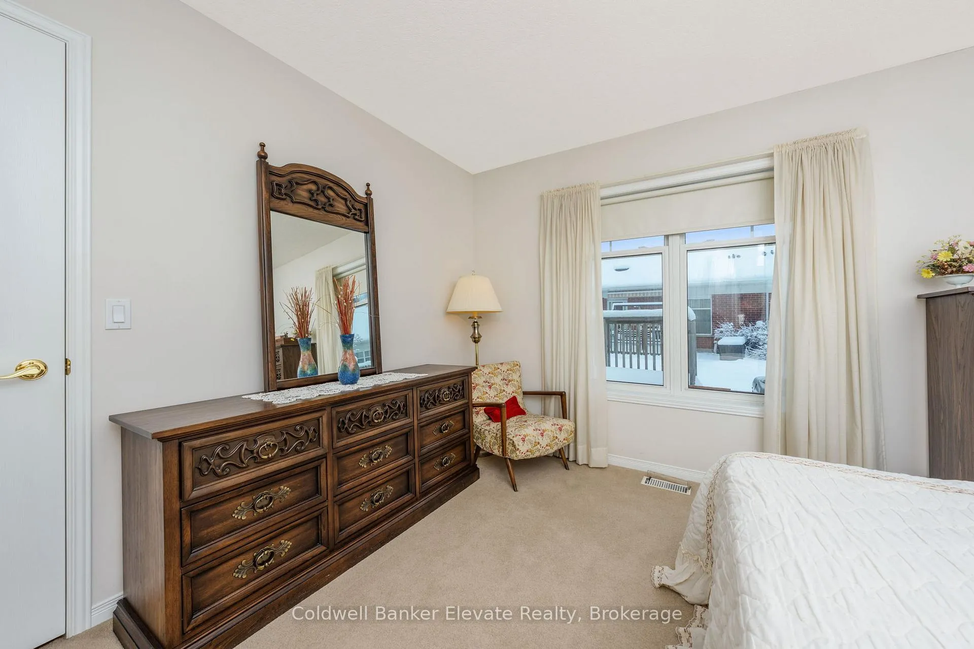 Photo 29 of Unit 10, 2705 Kingsway Drive, Kitchener — HOMEH