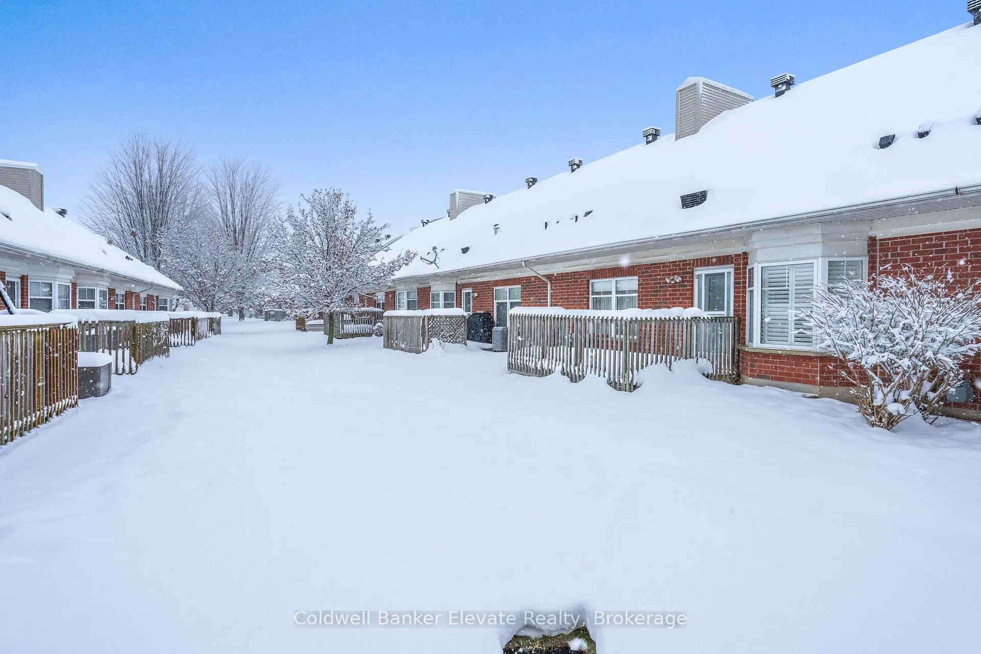Photo 46 of Unit 10, 2705 Kingsway Drive, Kitchener — HOMEH