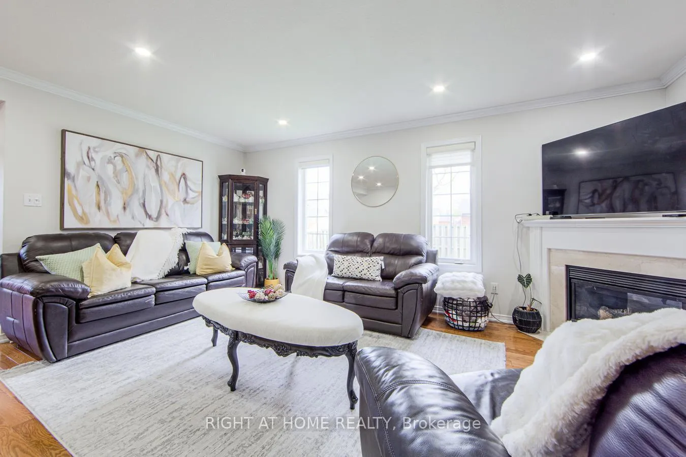 Photo 5 of Unit 27, 7 Southside Place, Hamilton, Mountview — HOMEH