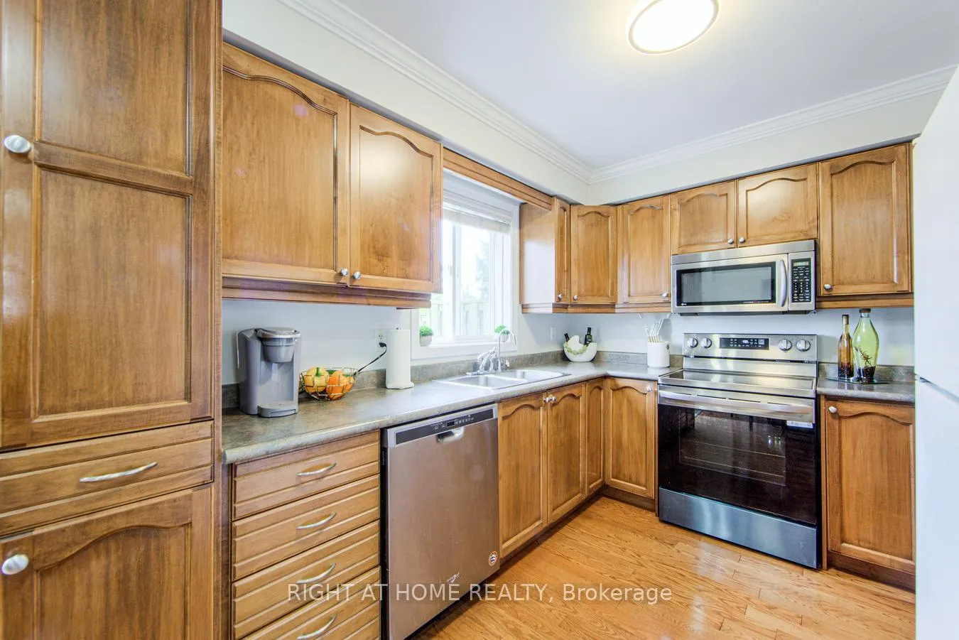 Photo 13 of Unit 27, 7 Southside Place, Hamilton, Mountview — HOMEH