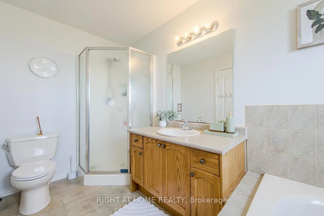 Photo 24 of Unit 27, 7 Southside Place, Hamilton, Mountview — HOMEH