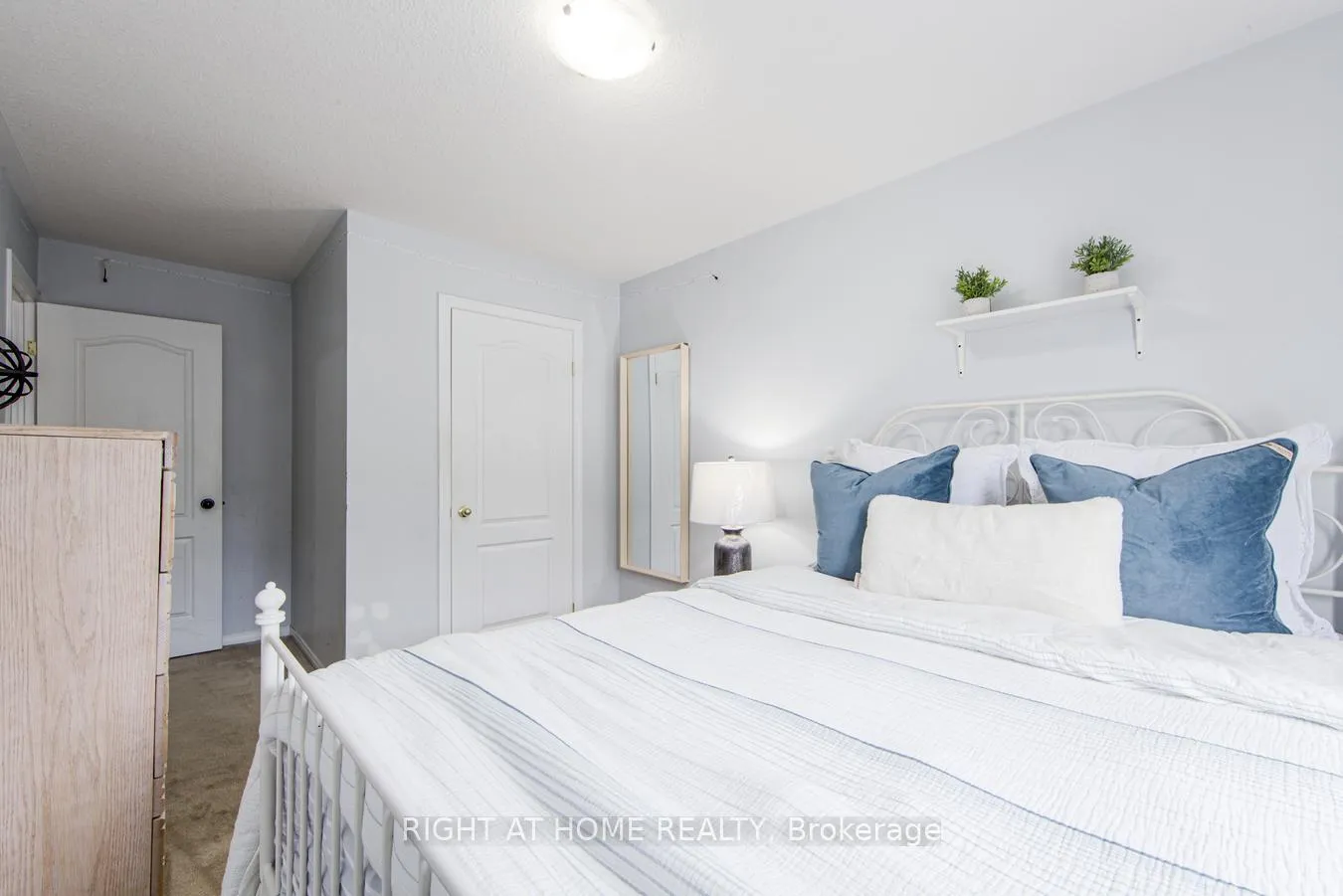 Photo 26 of Unit 27, 7 Southside Place, Hamilton, Mountview — HOMEH
