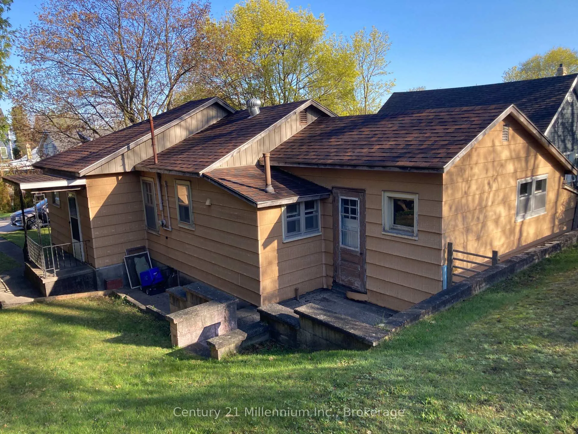 Photo 1 of 897 McDonald Avenue, Kincardine — HOMEH