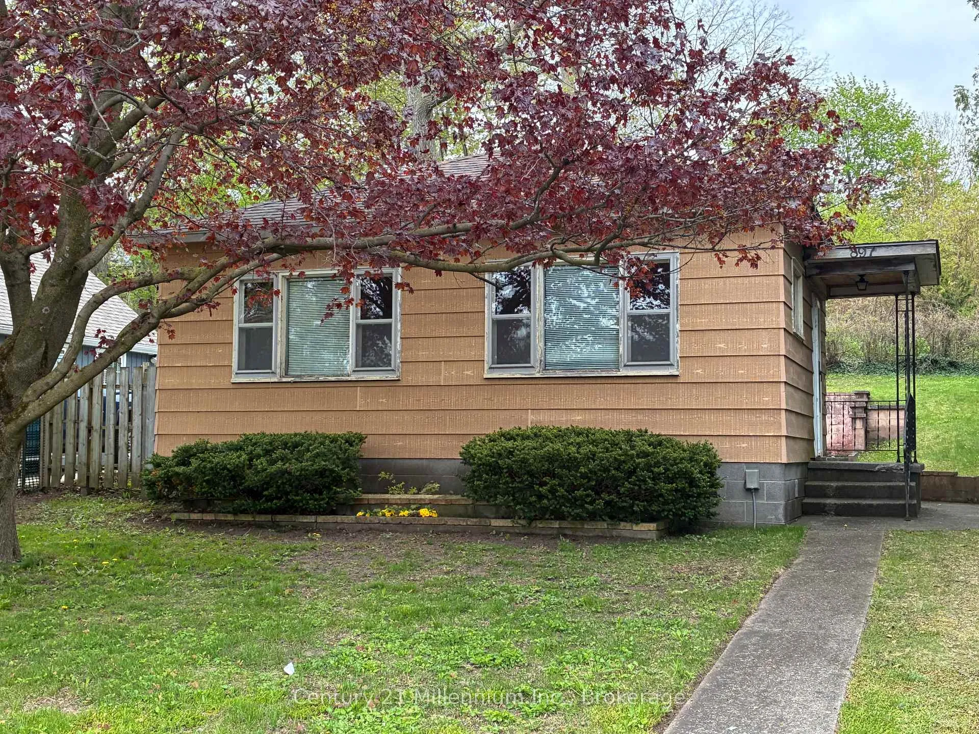 Photo 2 of 897 McDonald Avenue, Kincardine — HOMEH