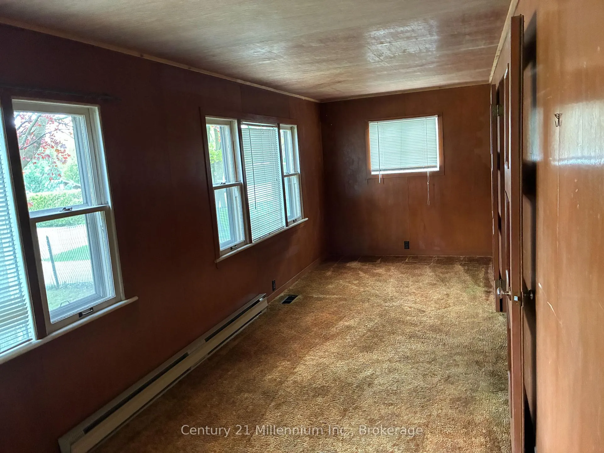 Photo 3 of 897 McDonald Avenue, Kincardine — HOMEH
