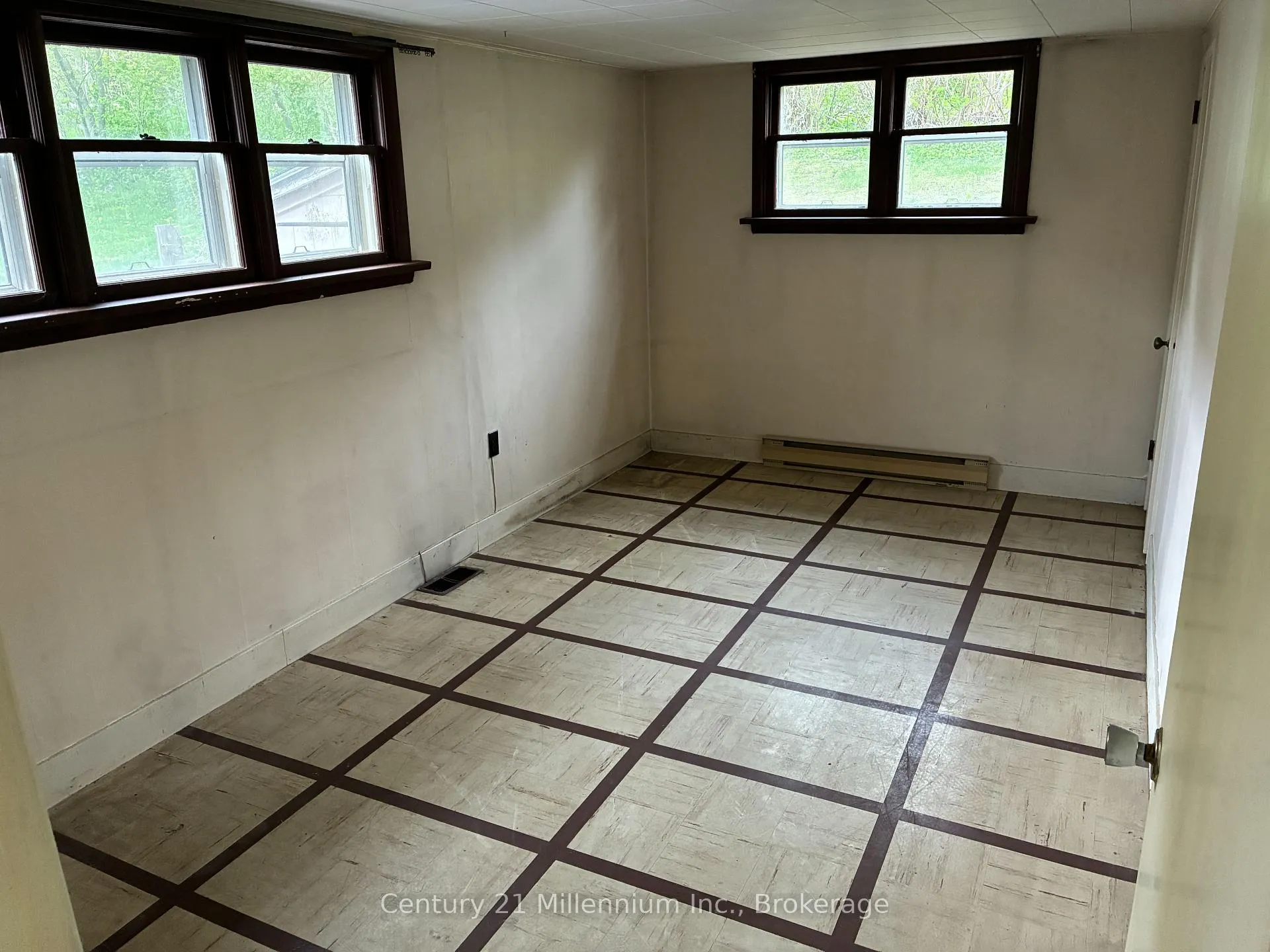 Photo 9 of 897 McDonald Avenue, Kincardine — HOMEH