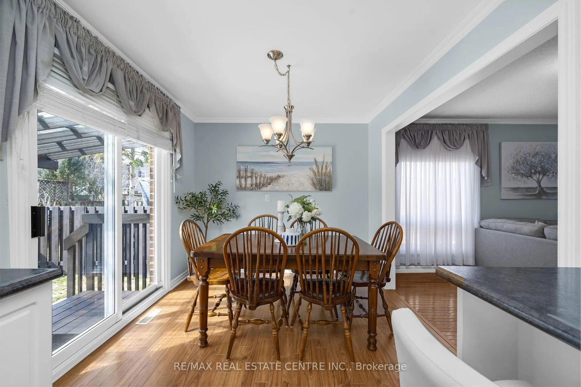 Photo 8 of 466 Vanier Drive, Milton, Bronte Meadows — HOMEH