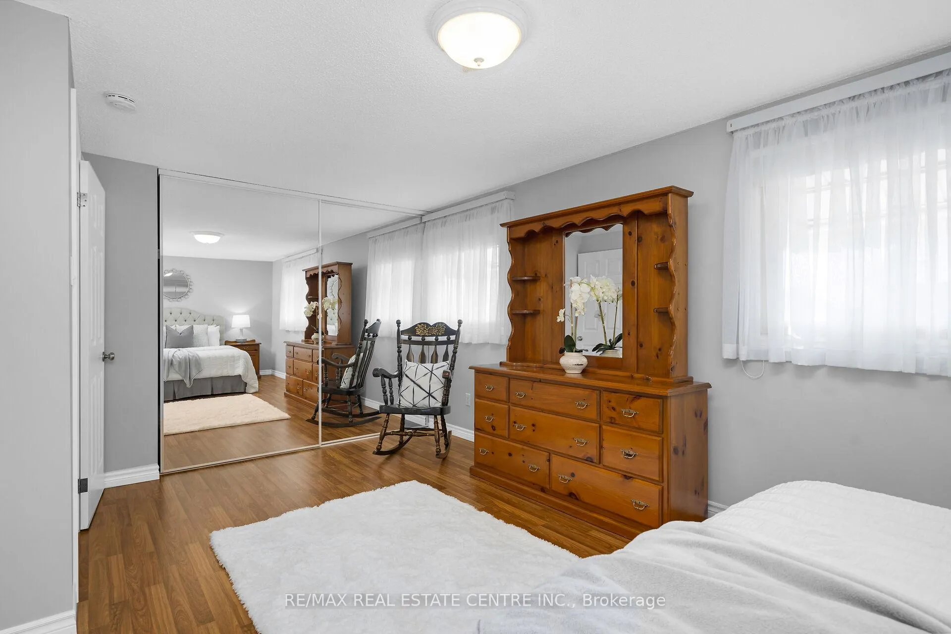 Photo 10 of 466 Vanier Drive, Milton, Bronte Meadows — HOMEH