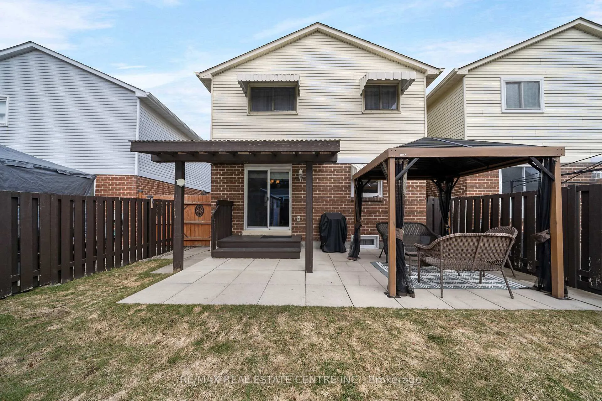 Photo 18 of 466 Vanier Drive, Milton, Bronte Meadows — HOMEH