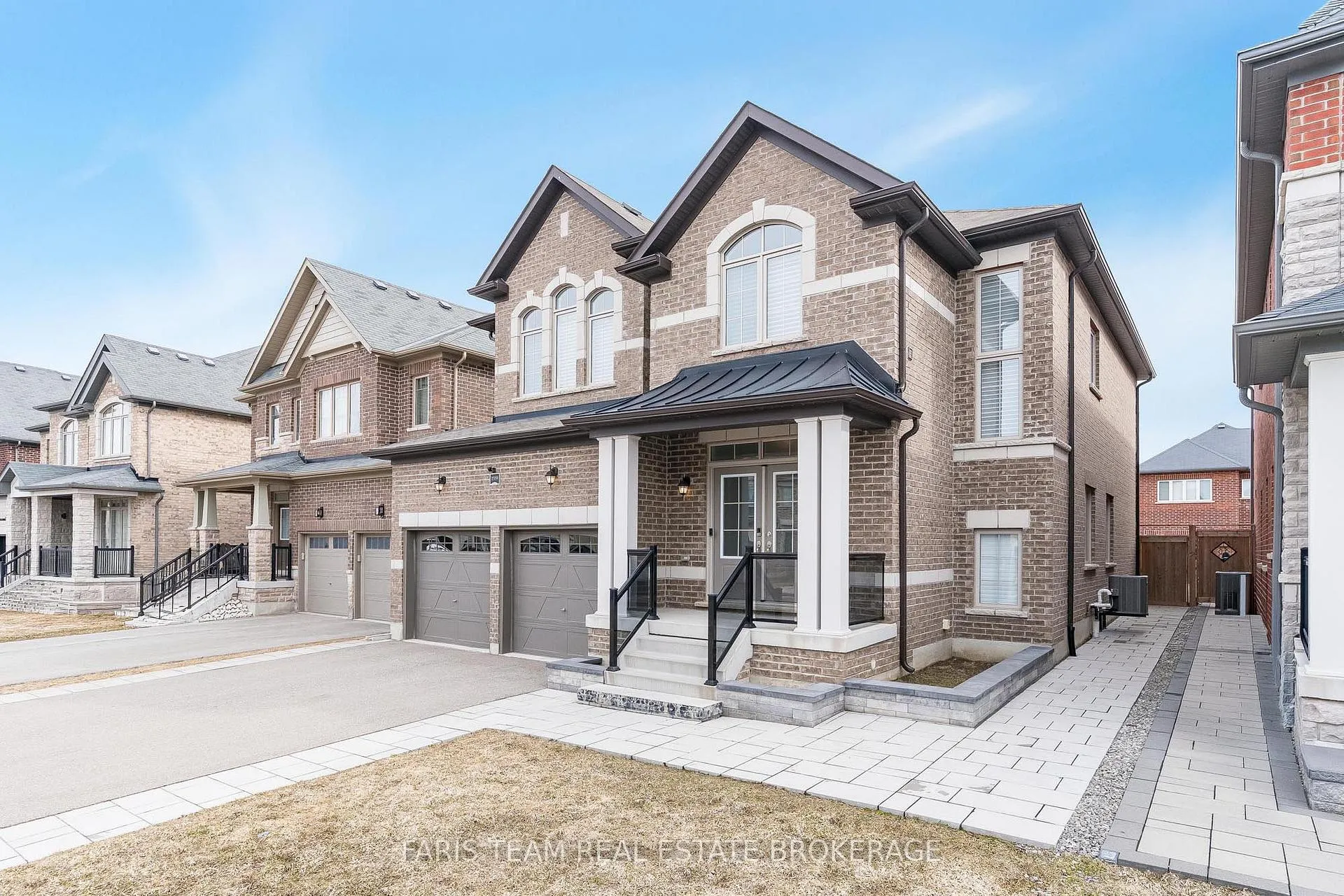 Photo 1 of 1559 Farrow Crescent, Innisfil, Rural Innisfil — HOMEH